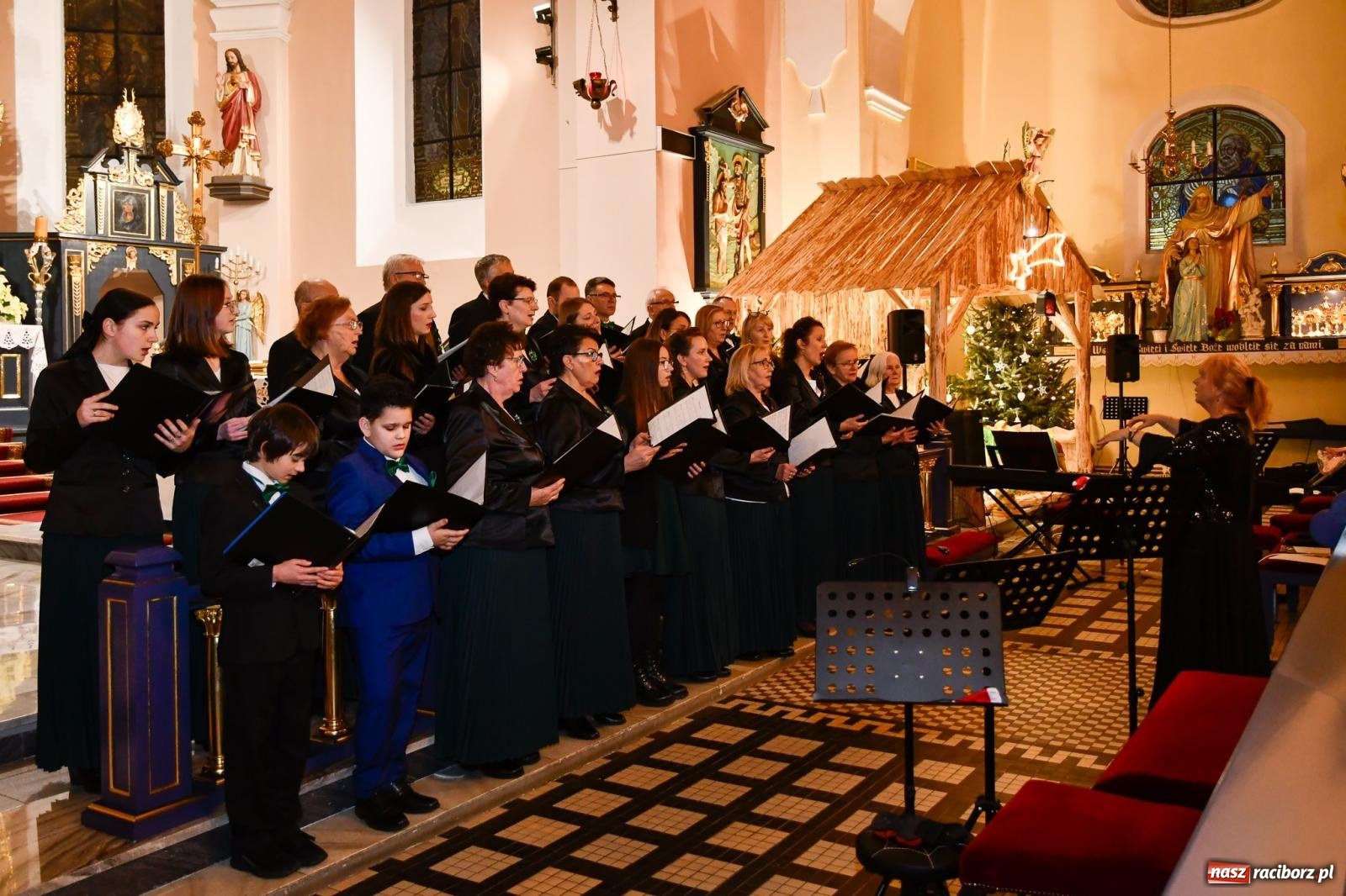 Zdjęcie w galerii na portalu naszraciborz.pl: Kolędowanie w Brzeziu – koncert pełen wzruszeń i radości [FOTO i WIDEO] wiadomości z regionu