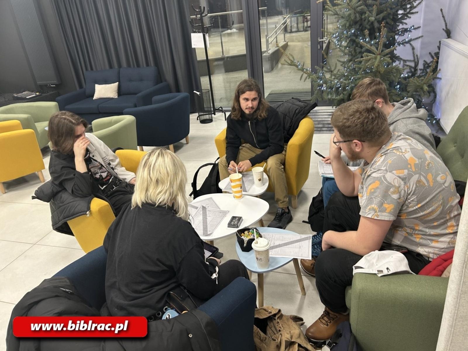 Zdjęcie w galerii na portalu naszraciborz.pl: Miłośnicy fantastyki spotkali się na Stacji Młodych wiadomości z regionu