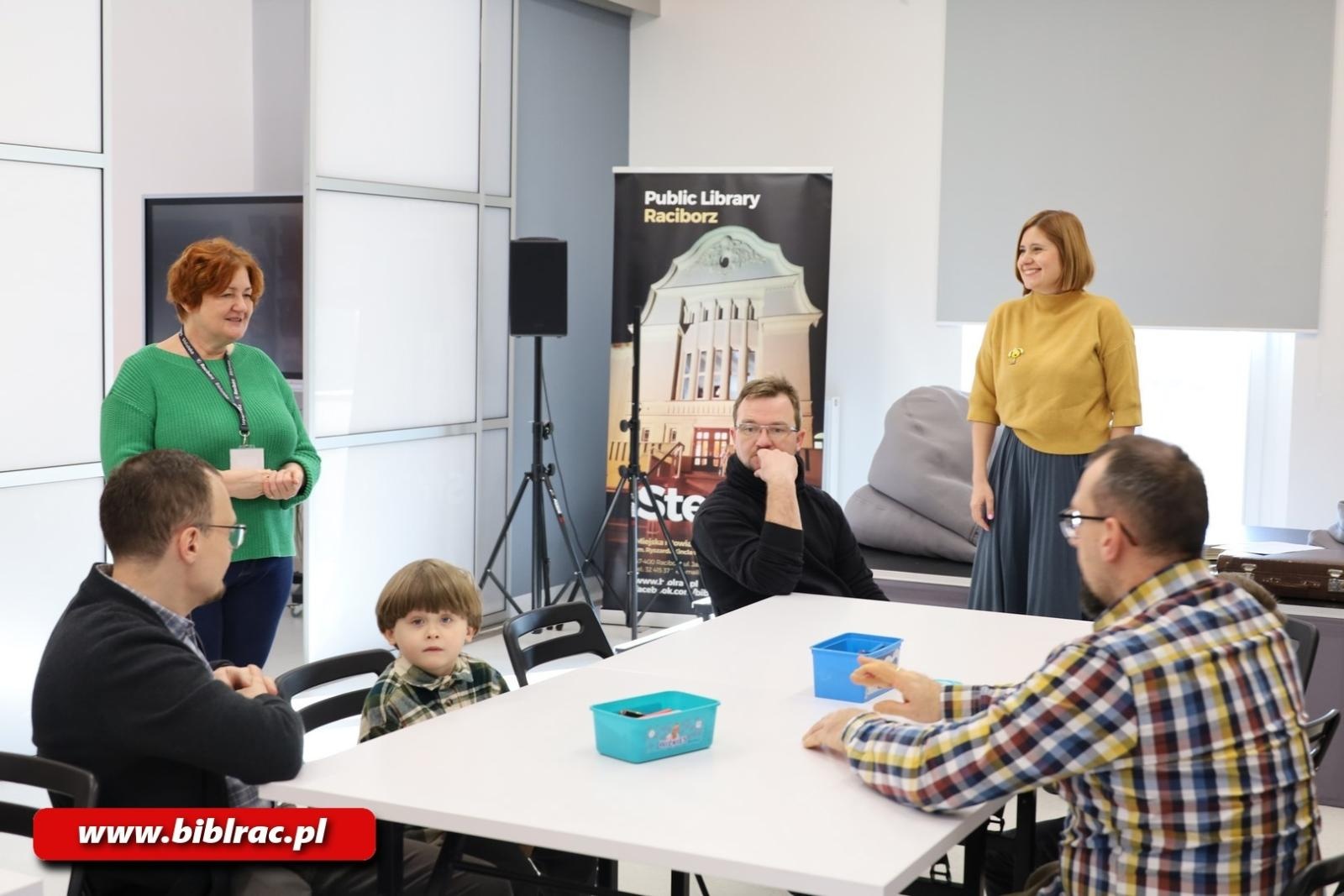 Zdjęcie w galerii na portalu naszraciborz.pl: Nie taka genealogia straszna, czyli sobotnie warsztaty w Klubie Ojca wiadomości z regionu