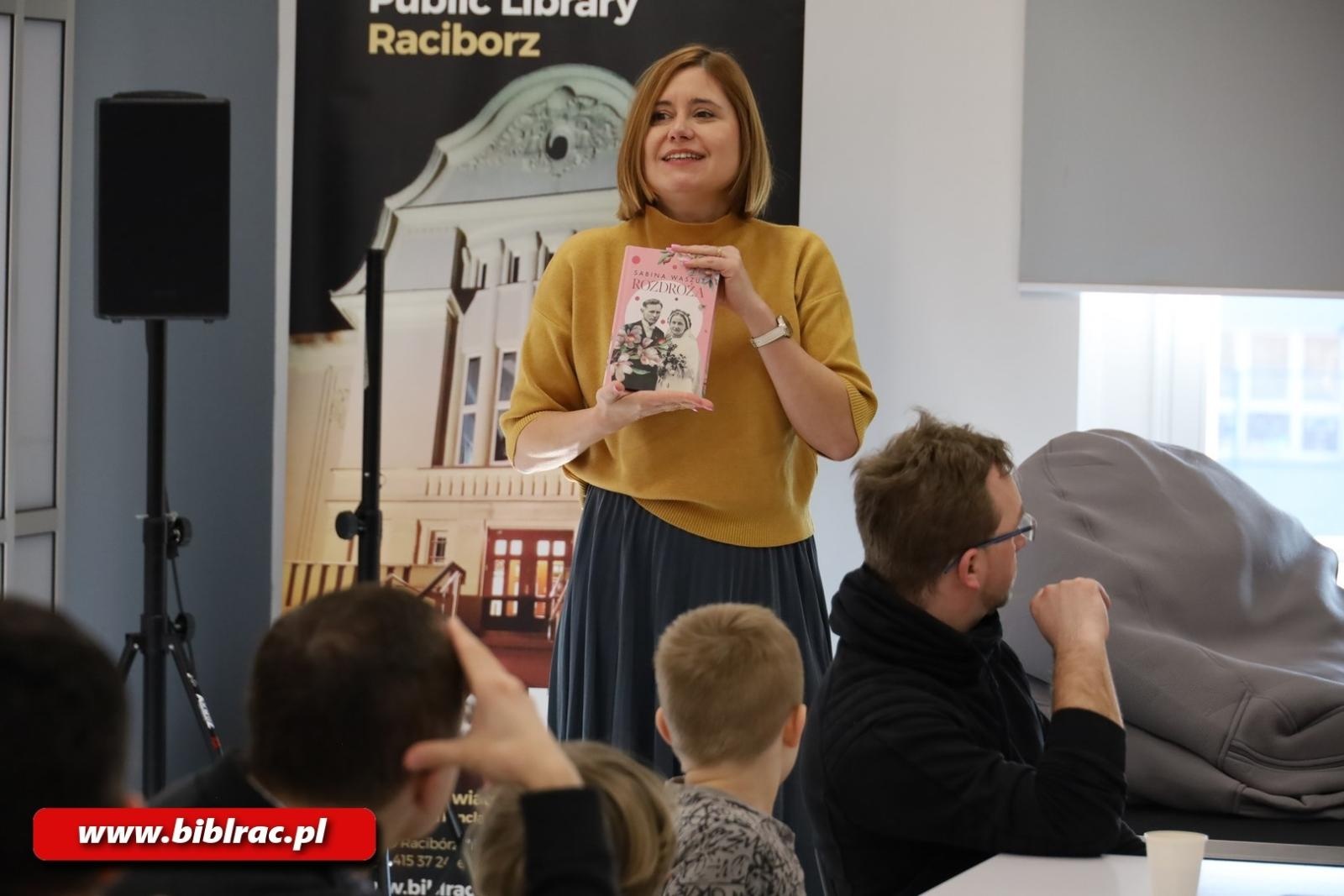 Zdjęcie w galerii na portalu naszraciborz.pl: Nie taka genealogia straszna, czyli sobotnie warsztaty w Klubie Ojca wiadomości z regionu