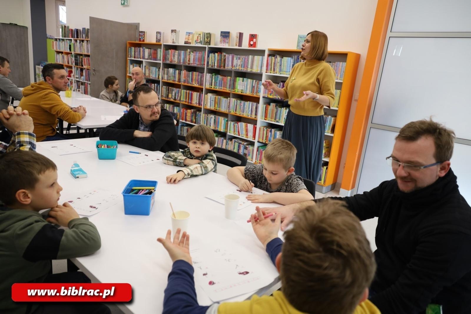 Zdjęcie w galerii na portalu naszraciborz.pl: Nie taka genealogia straszna, czyli sobotnie warsztaty w Klubie Ojca wiadomości z regionu