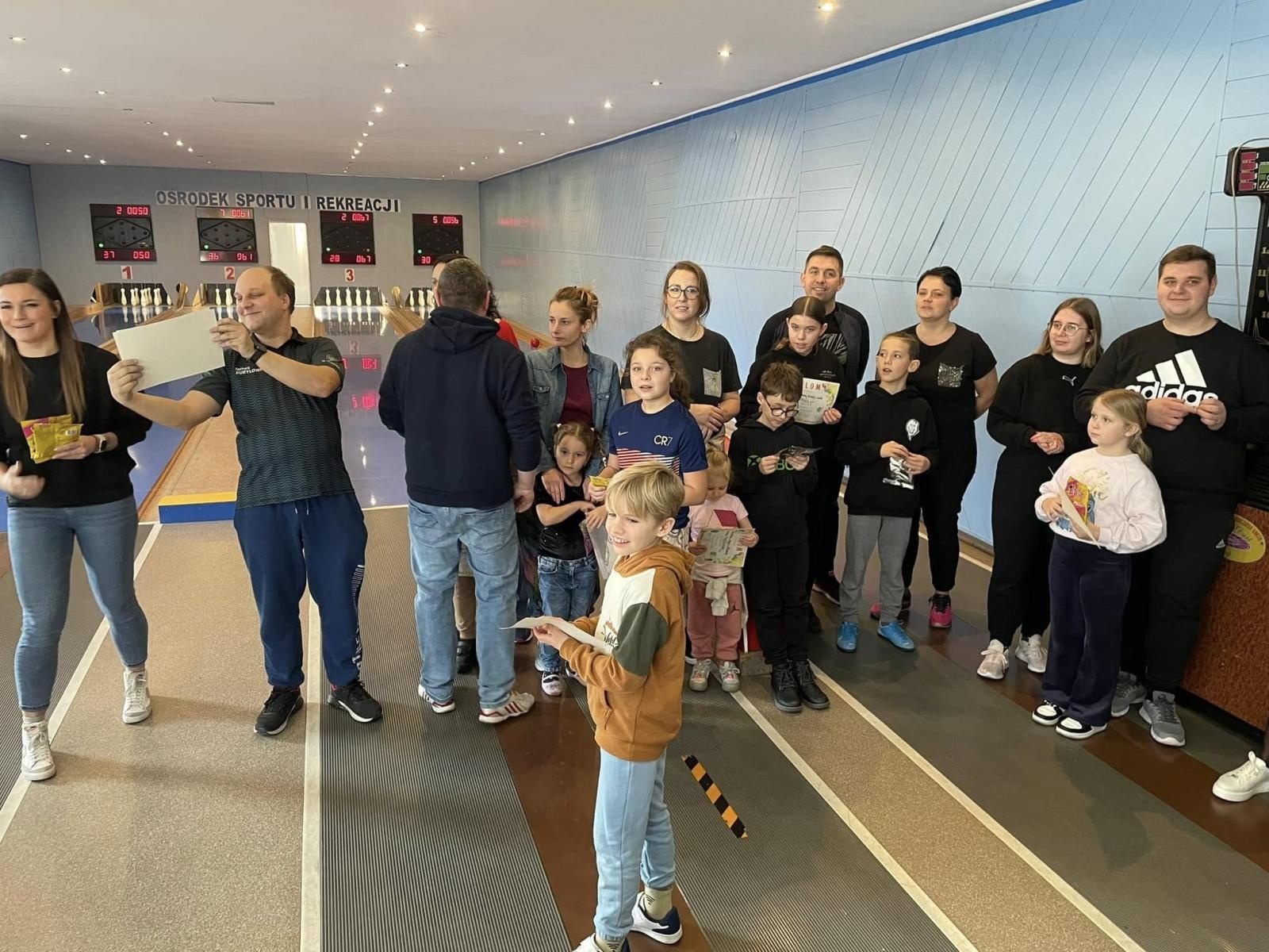 Zdjęcie w galerii na portalu naszraciborz.pl: Rodzinne emocje na I Kręglarskim Turnieju Rodzinnym w Raciborzu wiadomości z regionu