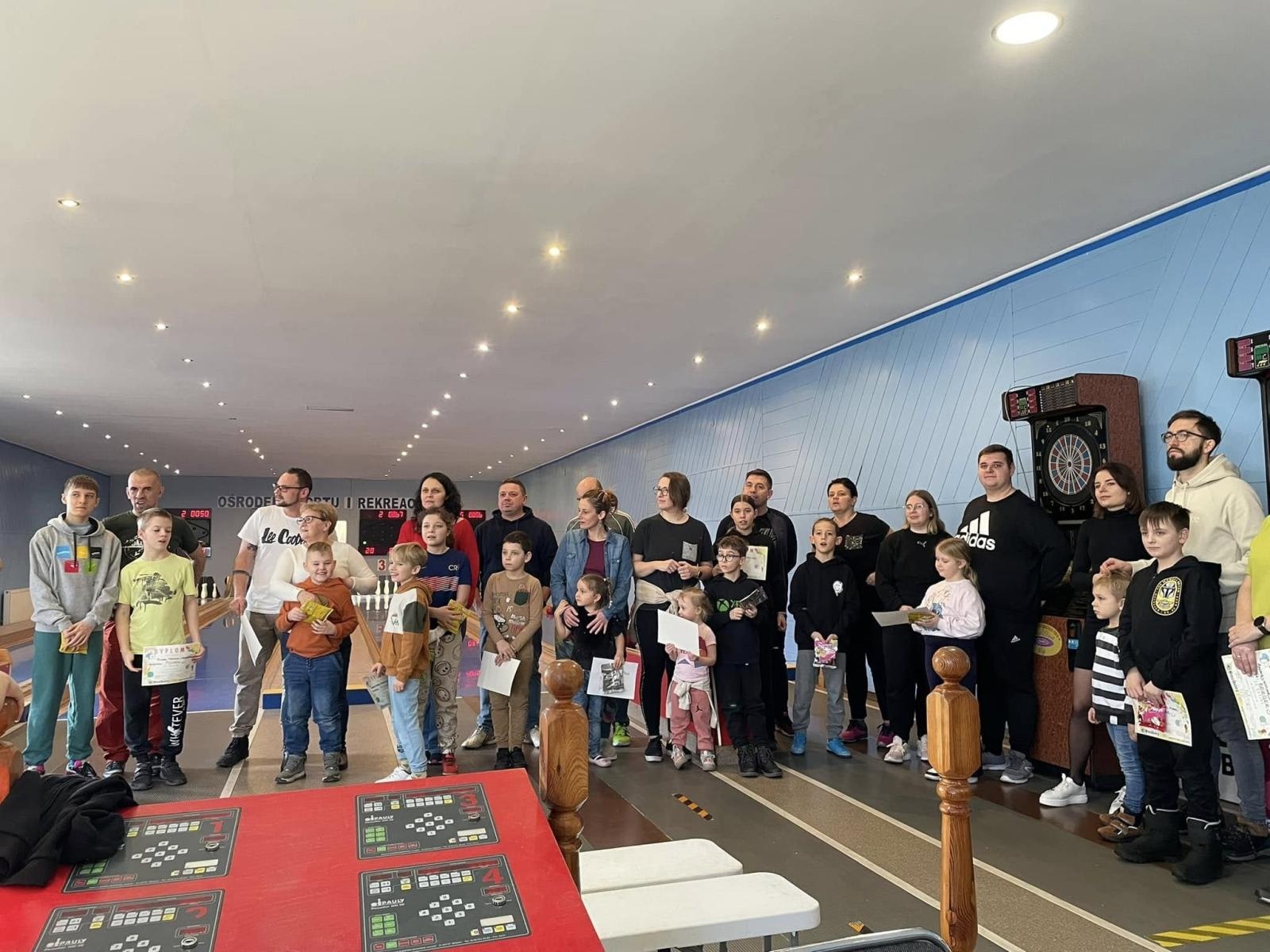 Zdjęcie w galerii na portalu naszraciborz.pl: Rodzinne emocje na I Kręglarskim Turnieju Rodzinnym w Raciborzu wiadomości z regionu