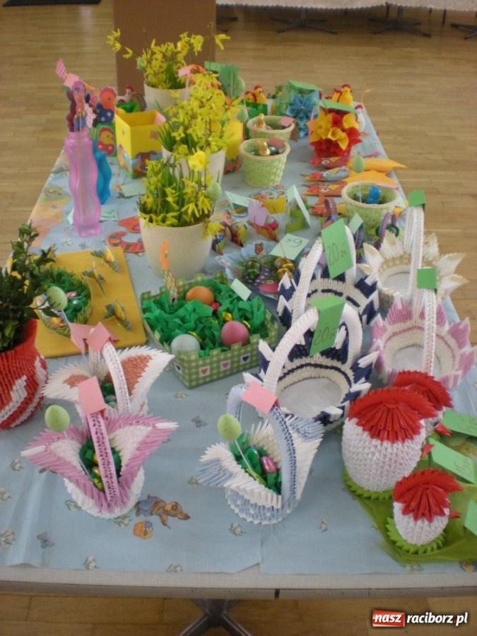 Zdjęcie w galerii na portalu naszraciborz.pl: Spotkanie przy wielkanocnym stole wiadomości z regionu