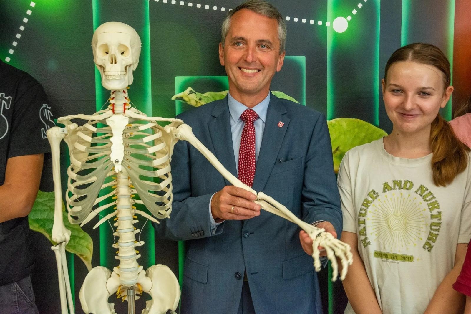 Zdjęcie w galerii na portalu naszraciborz.pl: Badacze na start! Zielona pracownia w Ocicach sprawdza się w ekoedukacji wiadomości z regionu