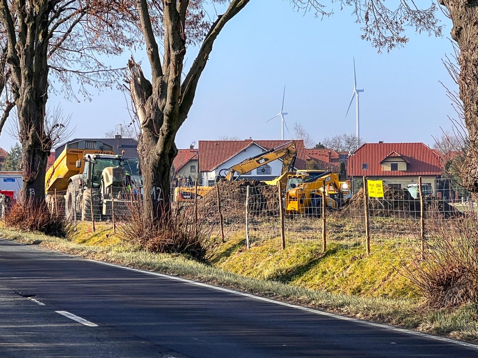 Zdjęcie w galerii na portalu naszraciborz.pl: Ruszyła budowa nowego parku handlowego w Raciborzu [FOTO i WIDEO] wiadomości z regionu