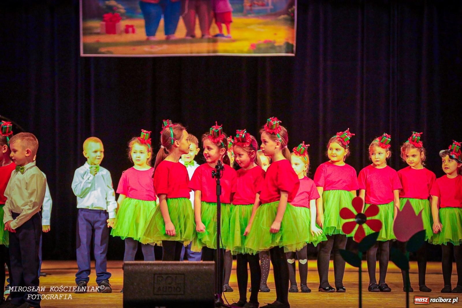 Zdjęcie w galerii na portalu naszraciborz.pl: Niezapomniane święto Przedszkola nr 23 w Raciborzu wiadomości z regionu
