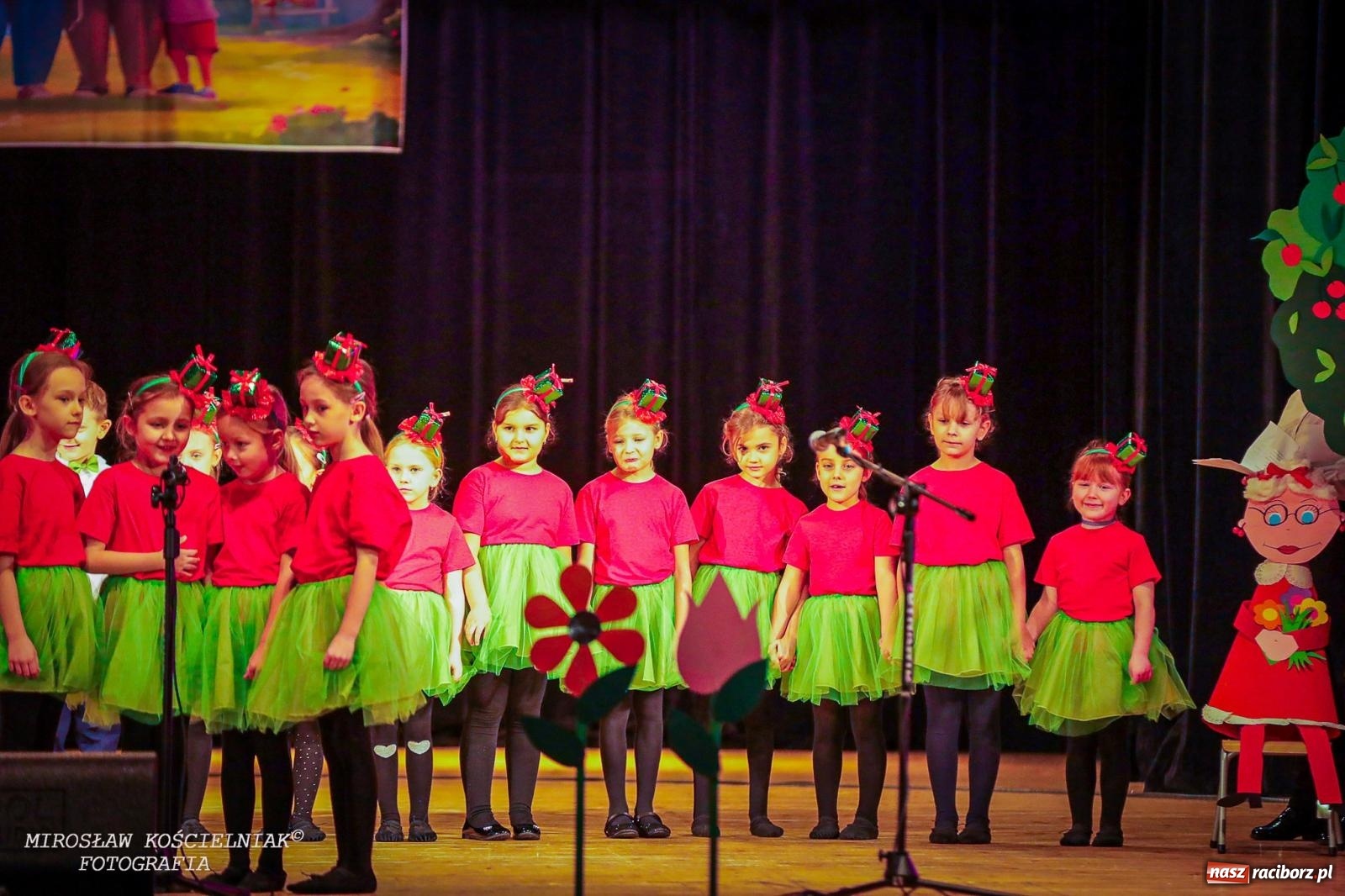 Zdjęcie w galerii na portalu naszraciborz.pl: Niezapomniane święto Przedszkola nr 23 w Raciborzu wiadomości z regionu