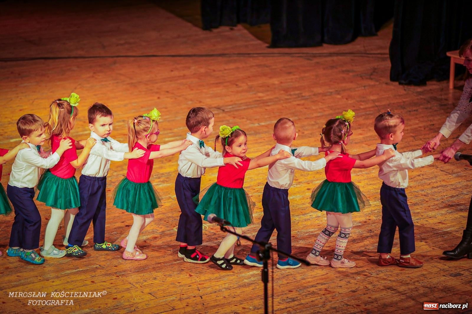 Zdjęcie w galerii na portalu naszraciborz.pl: Niezapomniane święto Przedszkola nr 23 w Raciborzu wiadomości z regionu