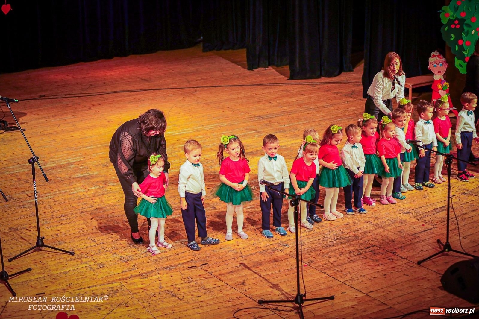 Zdjęcie w galerii na portalu naszraciborz.pl: Niezapomniane święto Przedszkola nr 23 w Raciborzu wiadomości z regionu