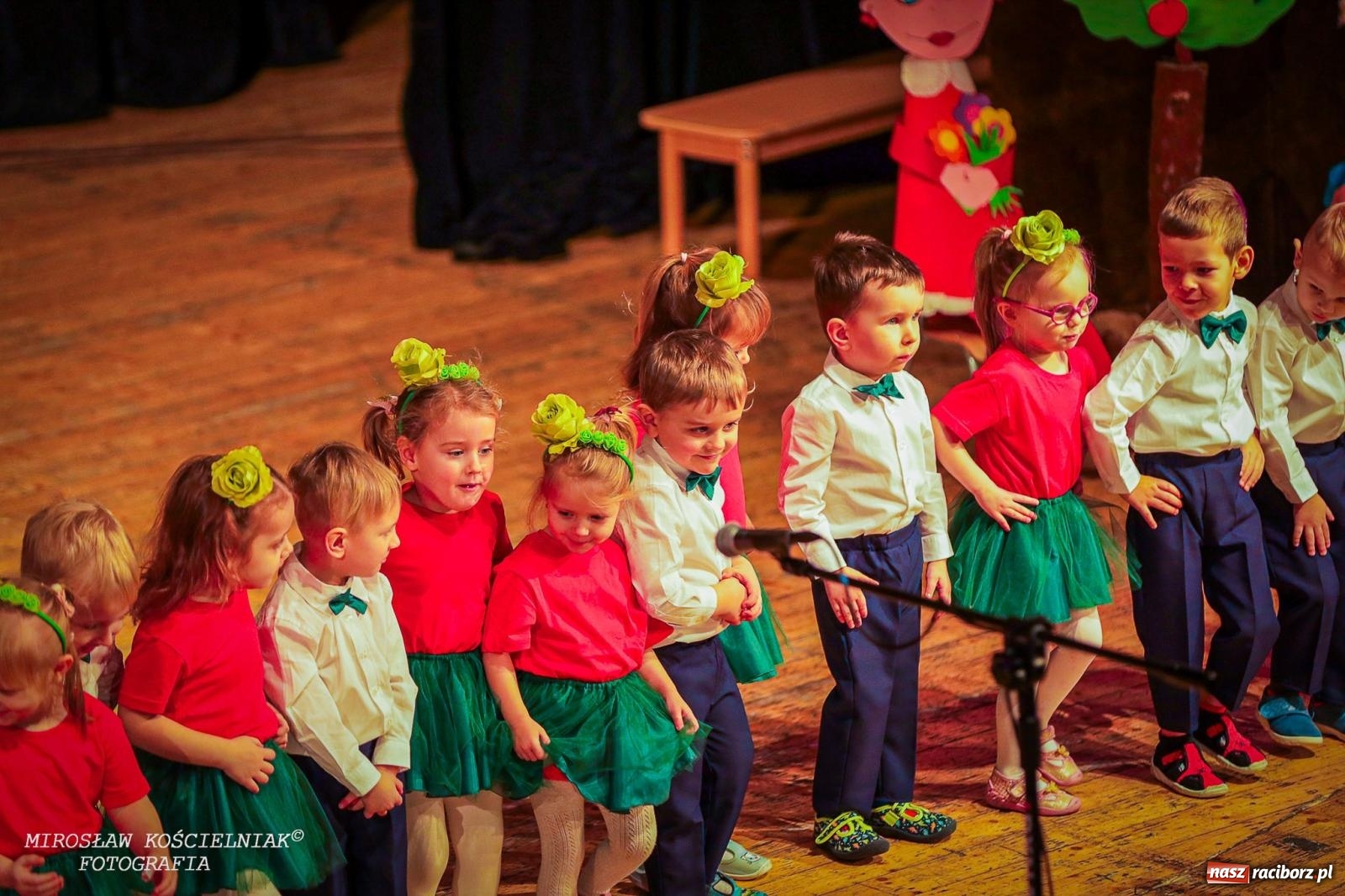 Zdjęcie w galerii na portalu naszraciborz.pl: Niezapomniane święto Przedszkola nr 23 w Raciborzu wiadomości z regionu
