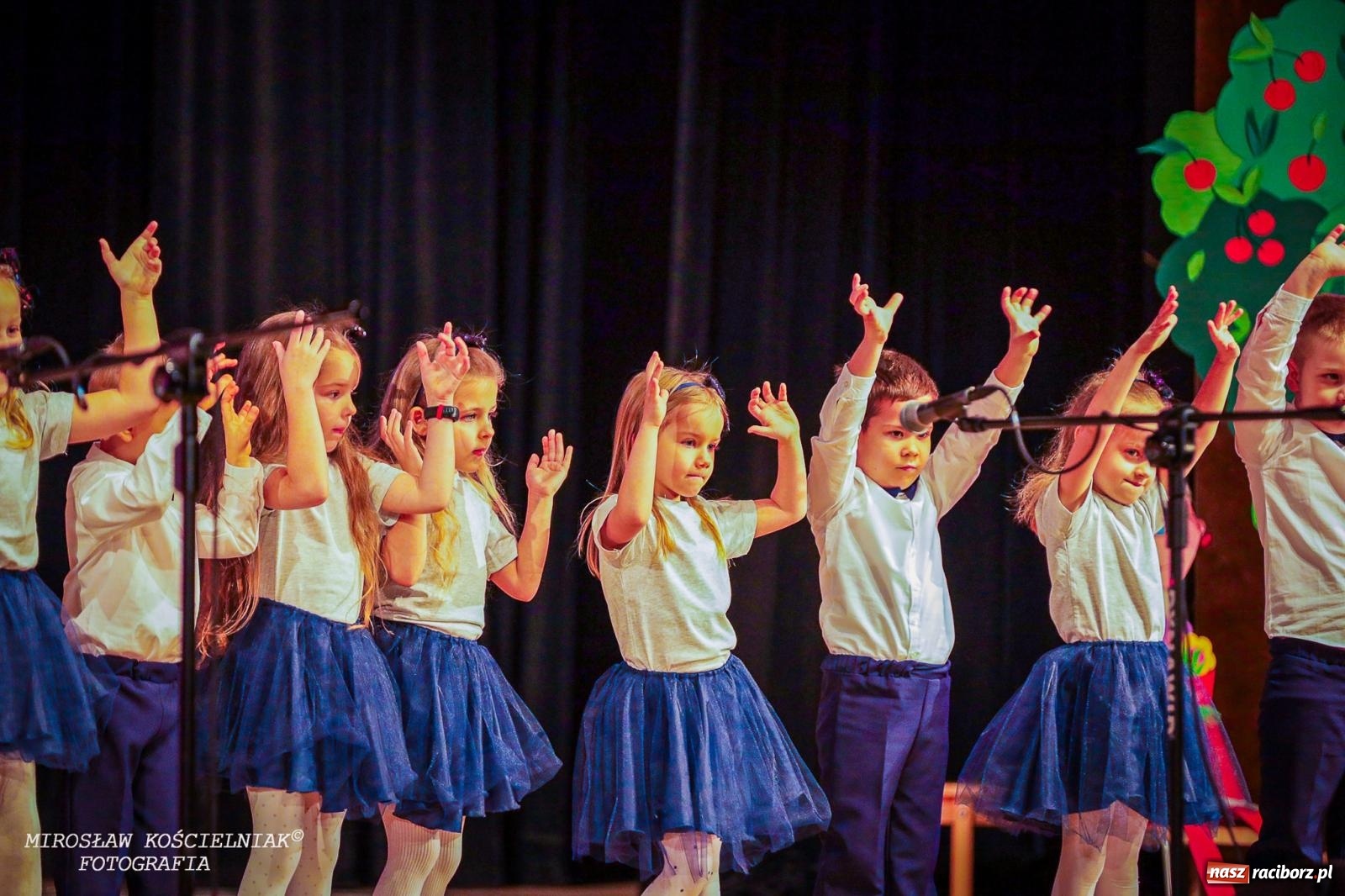 Zdjęcie w galerii na portalu naszraciborz.pl: Niezapomniane święto Przedszkola nr 23 w Raciborzu wiadomości z regionu