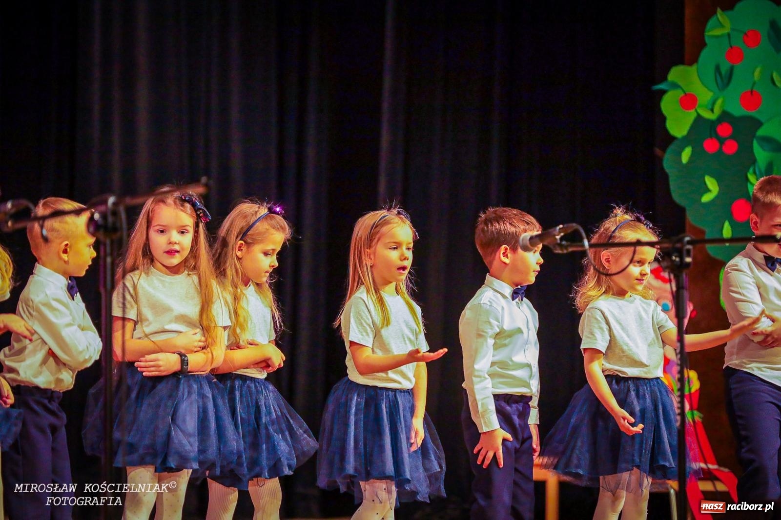 Zdjęcie w galerii na portalu naszraciborz.pl: Niezapomniane święto Przedszkola nr 23 w Raciborzu wiadomości z regionu