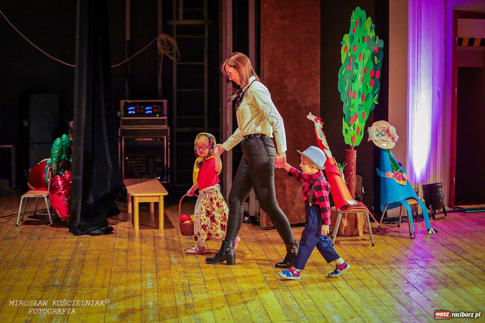 Zdjęcie w galerii na portalu naszraciborz.pl: Niezapomniane święto Przedszkola nr 23 w Raciborzu wiadomości z regionu