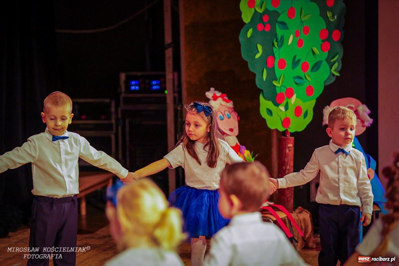 Zdjęcie w galerii na portalu naszraciborz.pl: Niezapomniane święto Przedszkola nr 23 w Raciborzu wiadomości z regionu