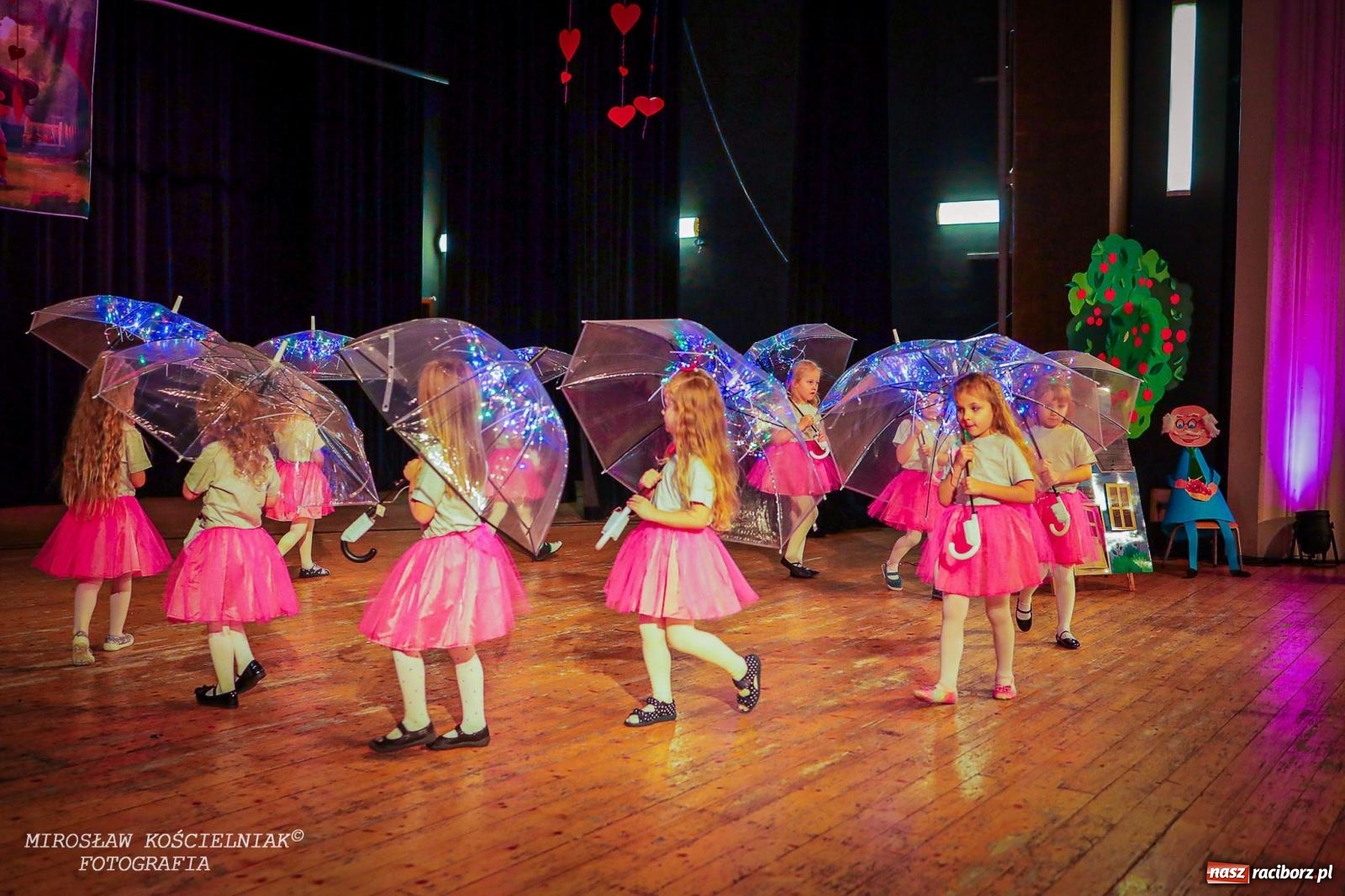 Zdjęcie w galerii na portalu naszraciborz.pl: Niezapomniane święto Przedszkola nr 23 w Raciborzu wiadomości z regionu