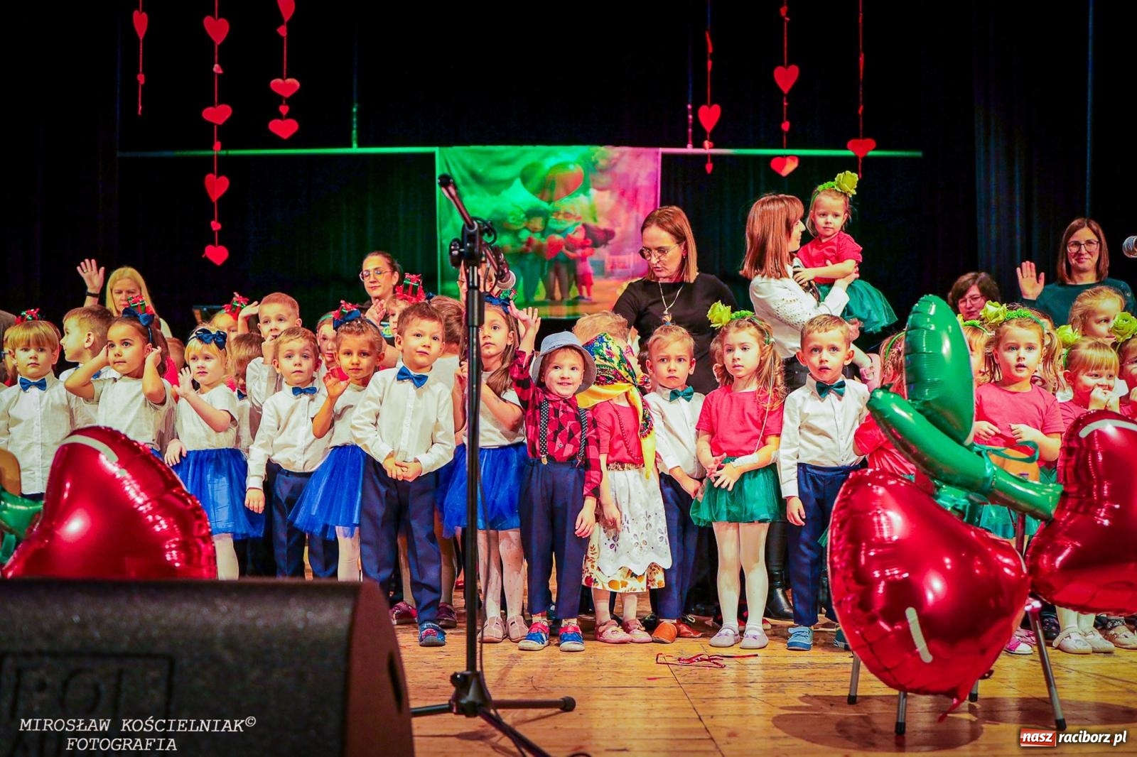 Zdjęcie w galerii na portalu naszraciborz.pl: Niezapomniane święto Przedszkola nr 23 w Raciborzu wiadomości z regionu