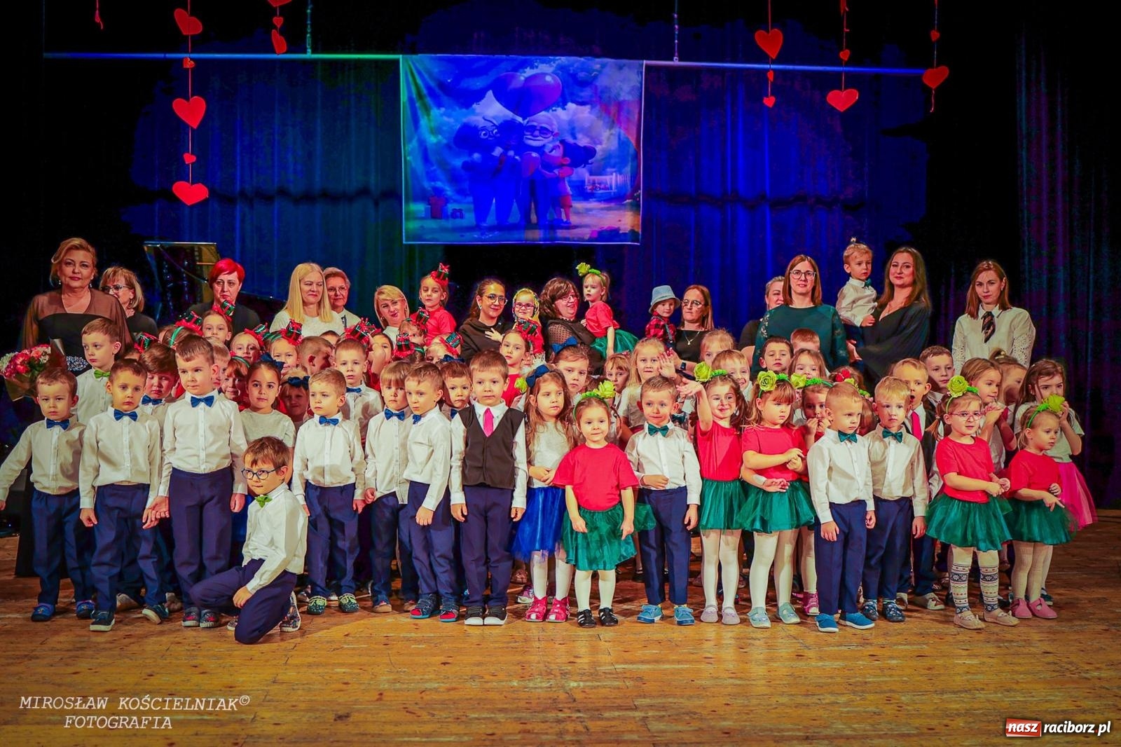 Zdjęcie w galerii na portalu naszraciborz.pl: Niezapomniane święto Przedszkola nr 23 w Raciborzu wiadomości z regionu