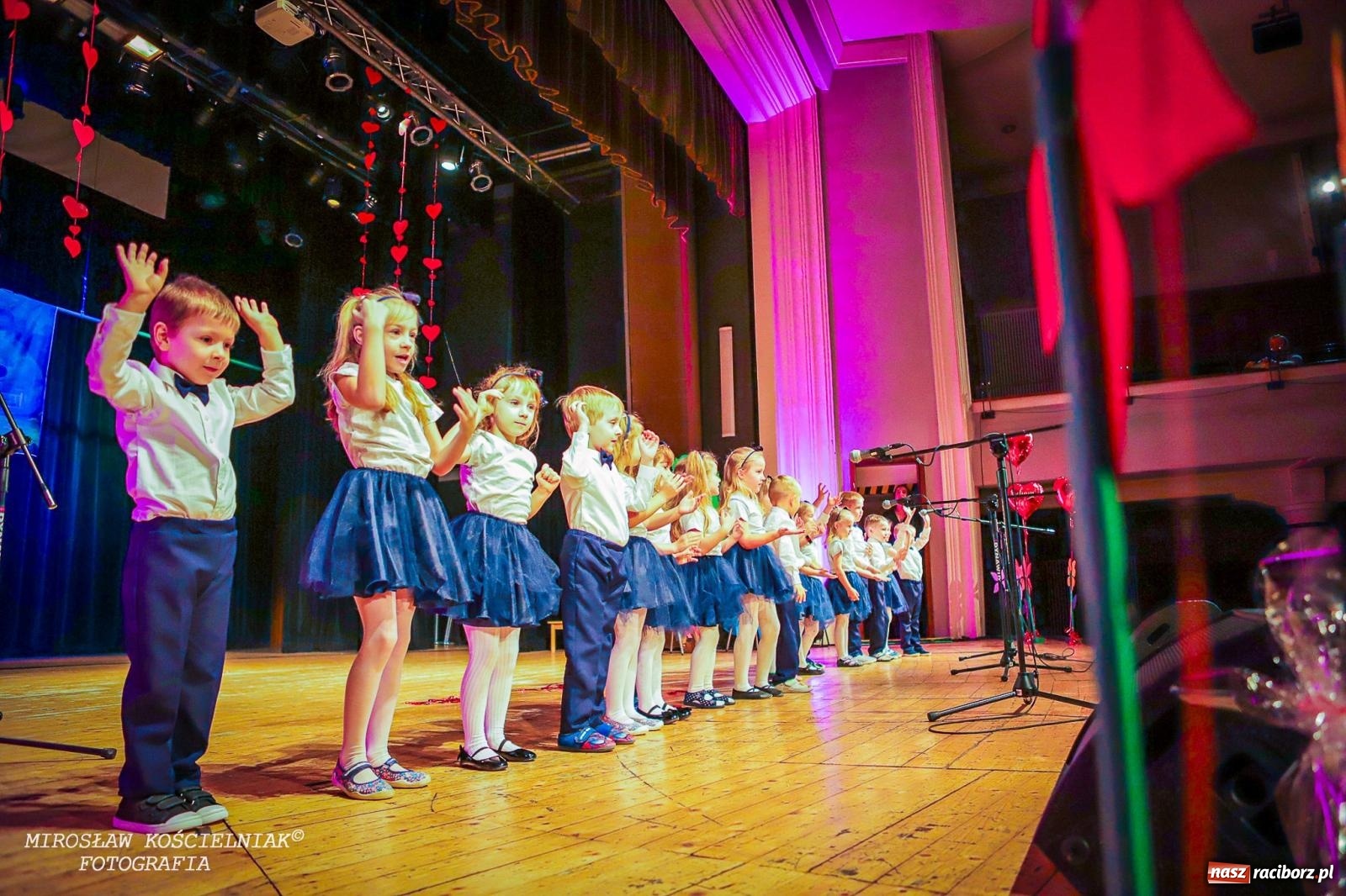 Zdjęcie w galerii na portalu naszraciborz.pl: Niezapomniane święto Przedszkola nr 23 w Raciborzu wiadomości z regionu