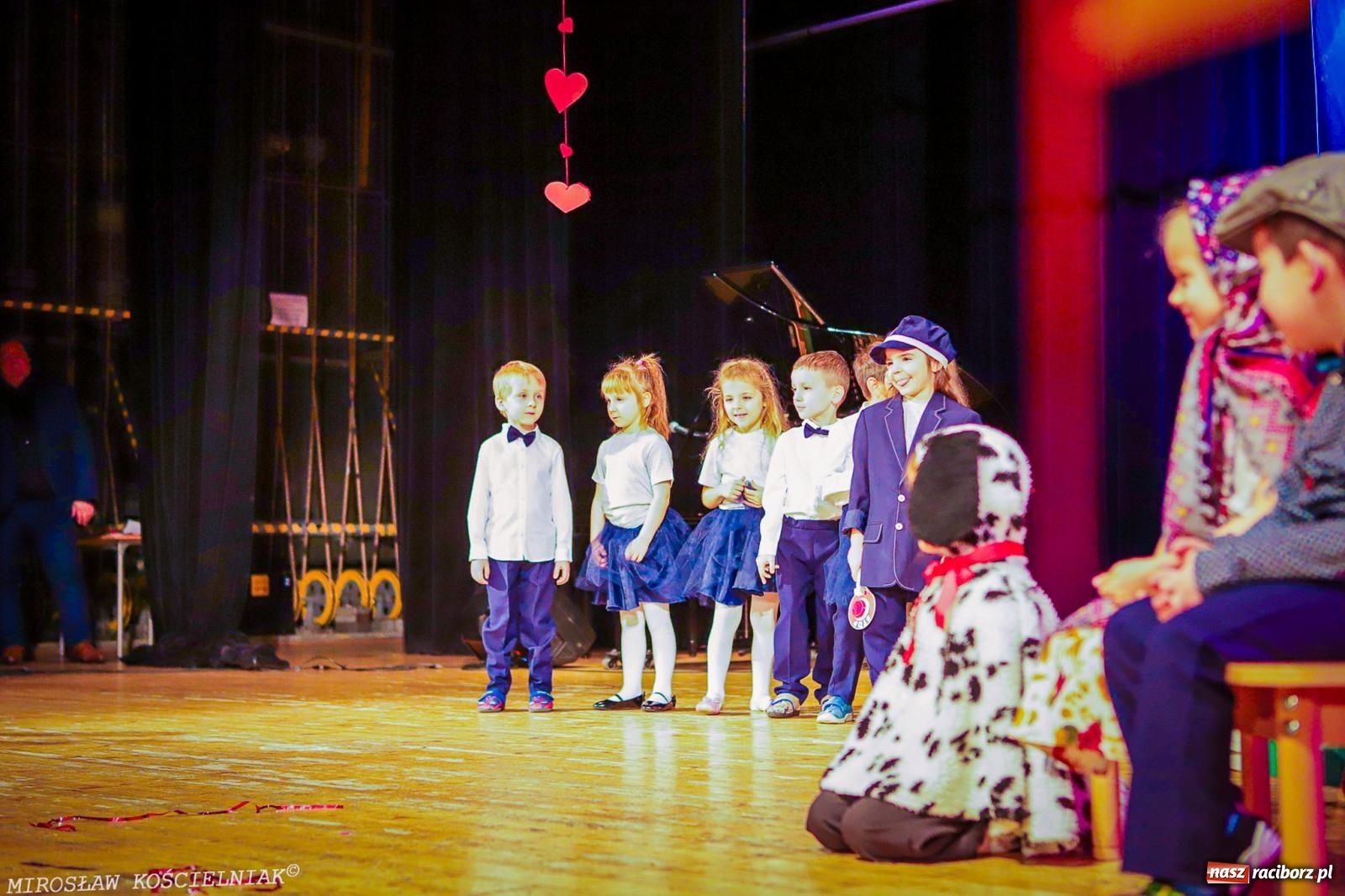 Zdjęcie w galerii na portalu naszraciborz.pl: Niezapomniane święto Przedszkola nr 23 w Raciborzu wiadomości z regionu