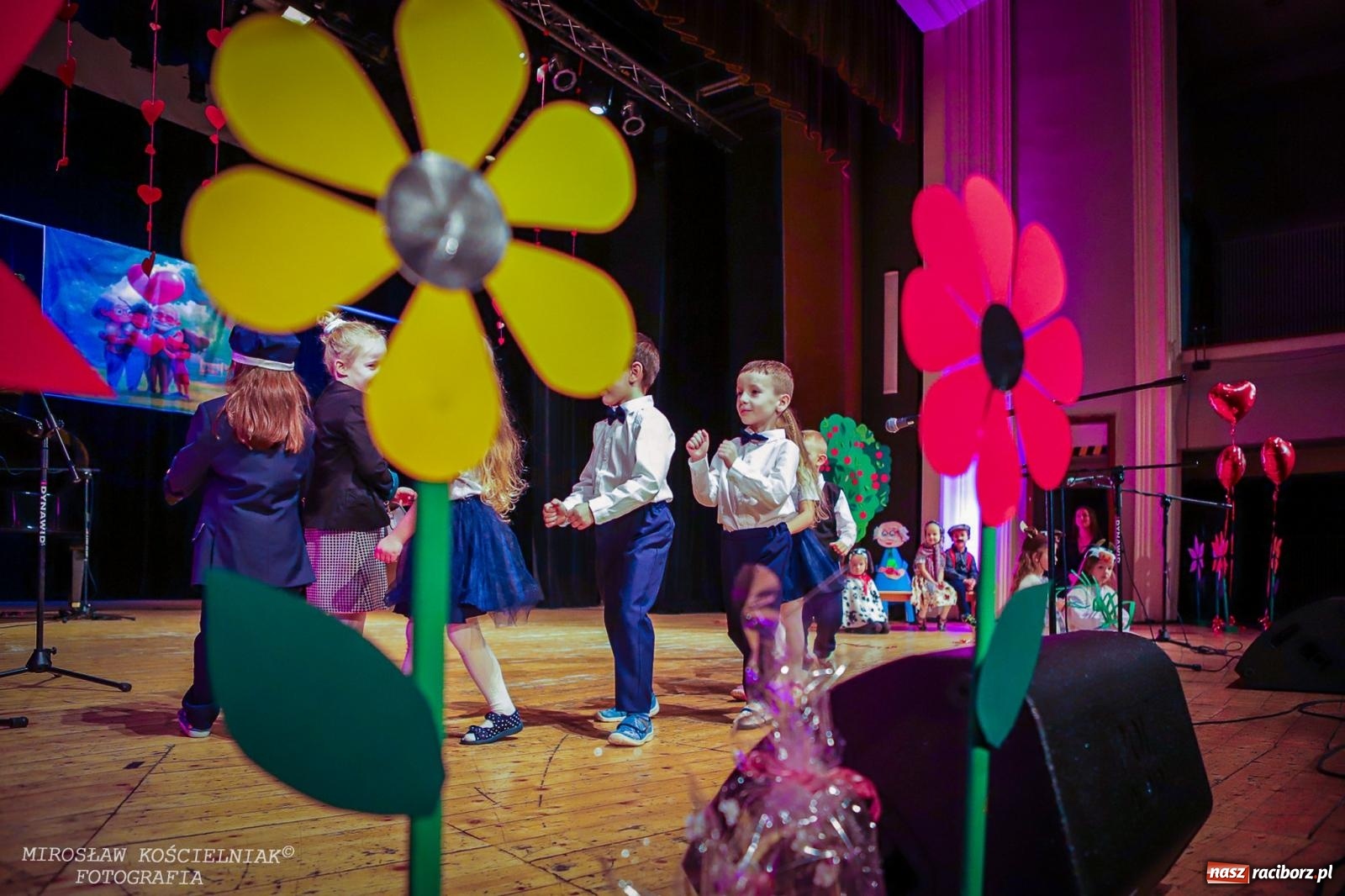 Zdjęcie w galerii na portalu naszraciborz.pl: Niezapomniane święto Przedszkola nr 23 w Raciborzu wiadomości z regionu