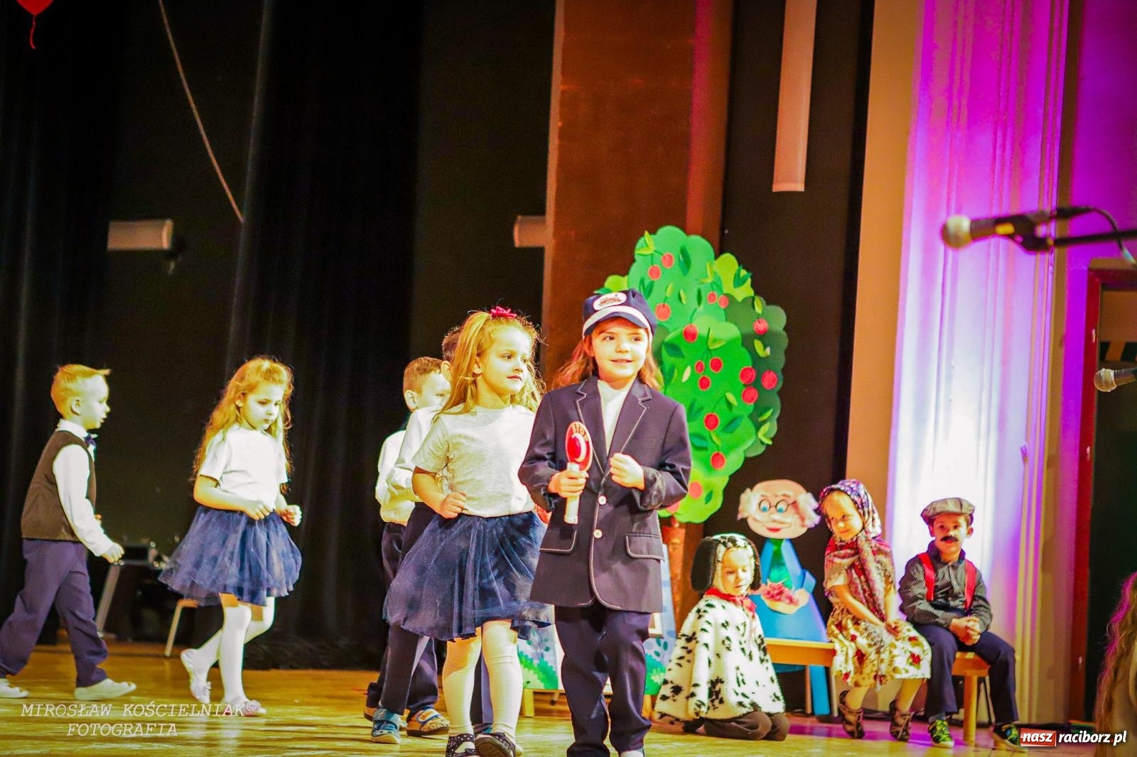 Zdjęcie w galerii na portalu naszraciborz.pl: Niezapomniane święto Przedszkola nr 23 w Raciborzu wiadomości z regionu