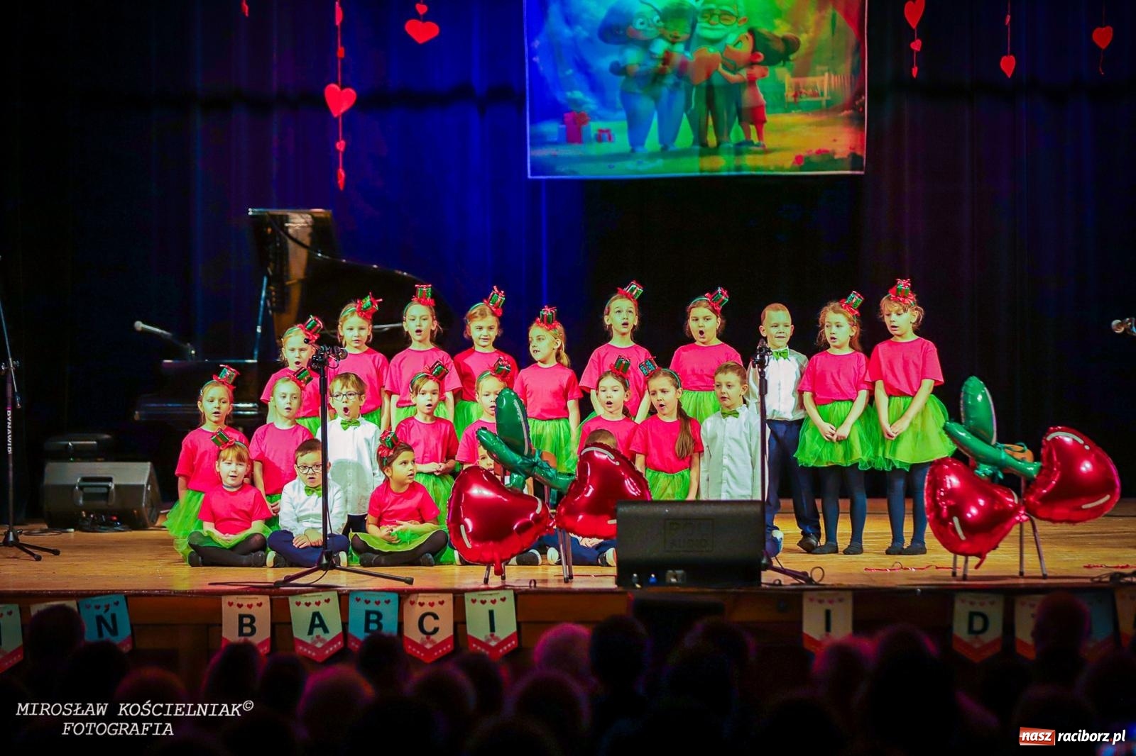 Zdjęcie w galerii na portalu naszraciborz.pl: Niezapomniane święto Przedszkola nr 23 w Raciborzu wiadomości z regionu