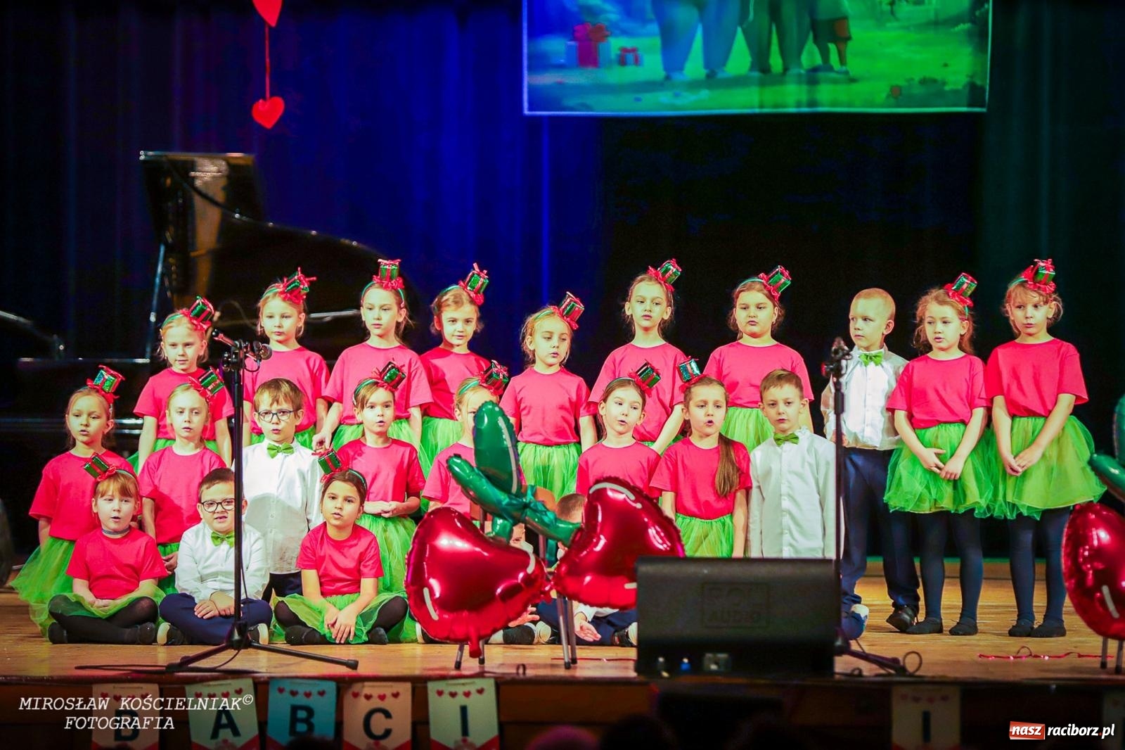 Zdjęcie w galerii na portalu naszraciborz.pl: Niezapomniane święto Przedszkola nr 23 w Raciborzu wiadomości z regionu