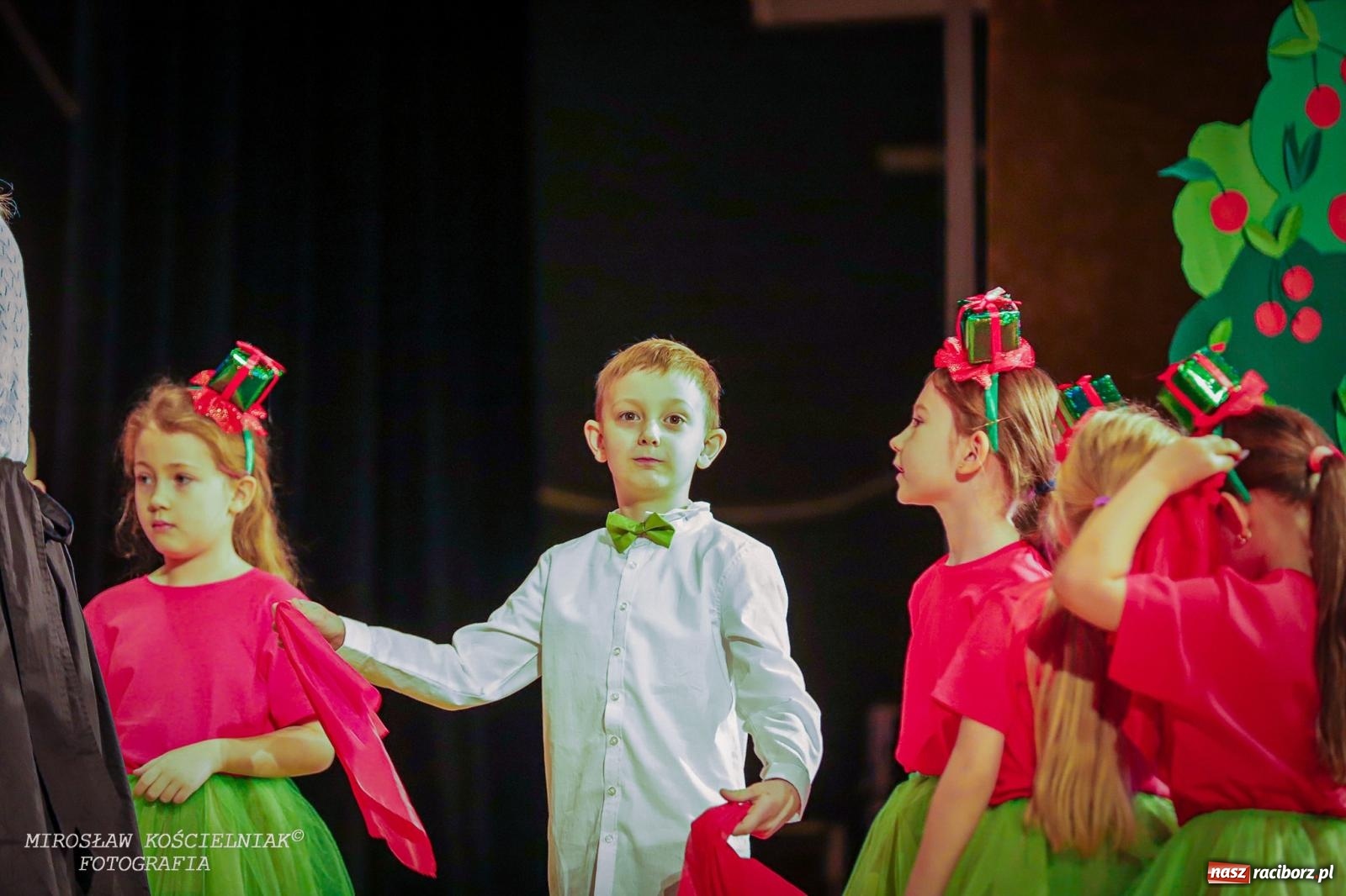 Zdjęcie w galerii na portalu naszraciborz.pl: Niezapomniane święto Przedszkola nr 23 w Raciborzu wiadomości z regionu