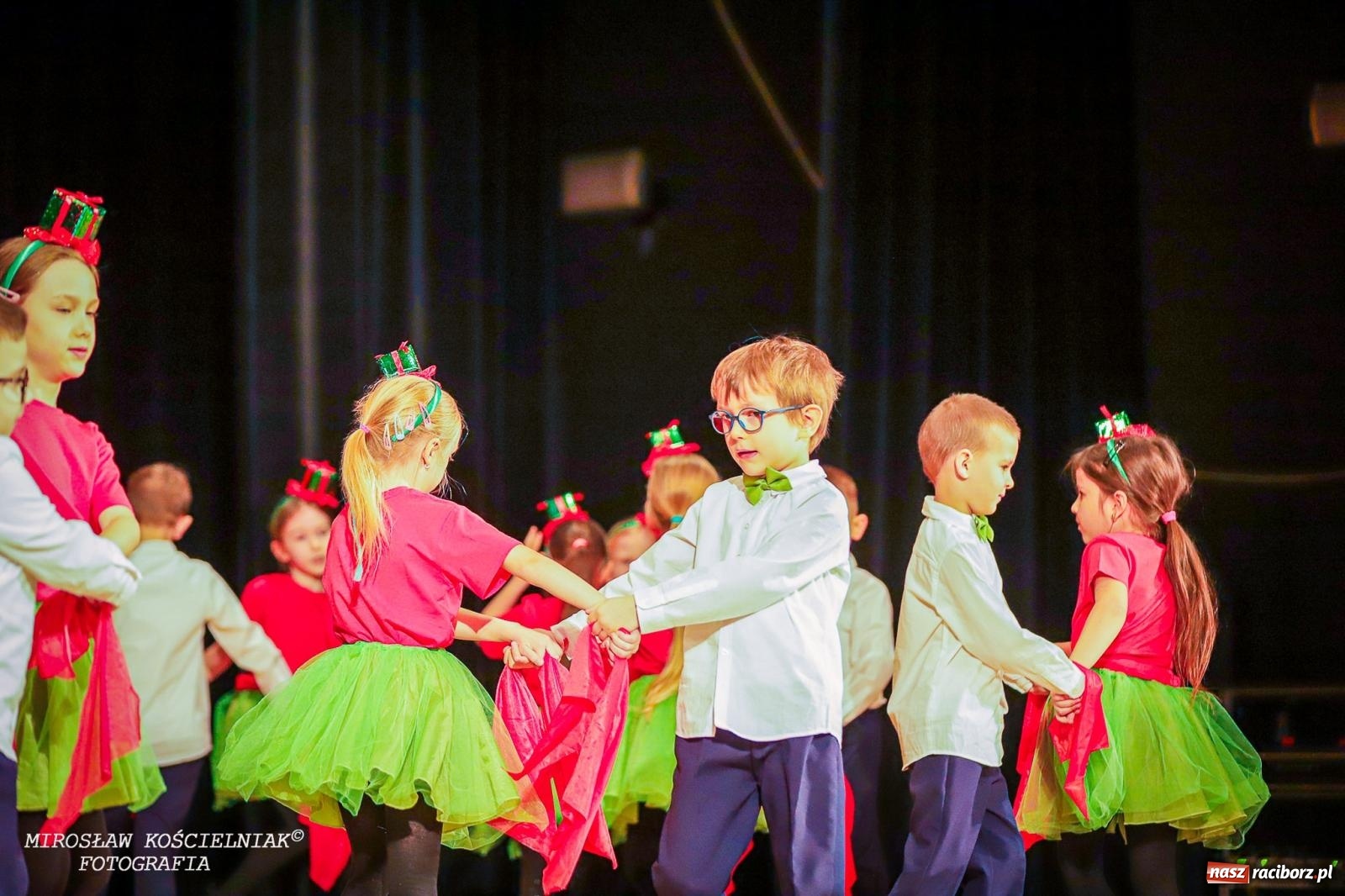 Zdjęcie w galerii na portalu naszraciborz.pl: Niezapomniane święto Przedszkola nr 23 w Raciborzu wiadomości z regionu