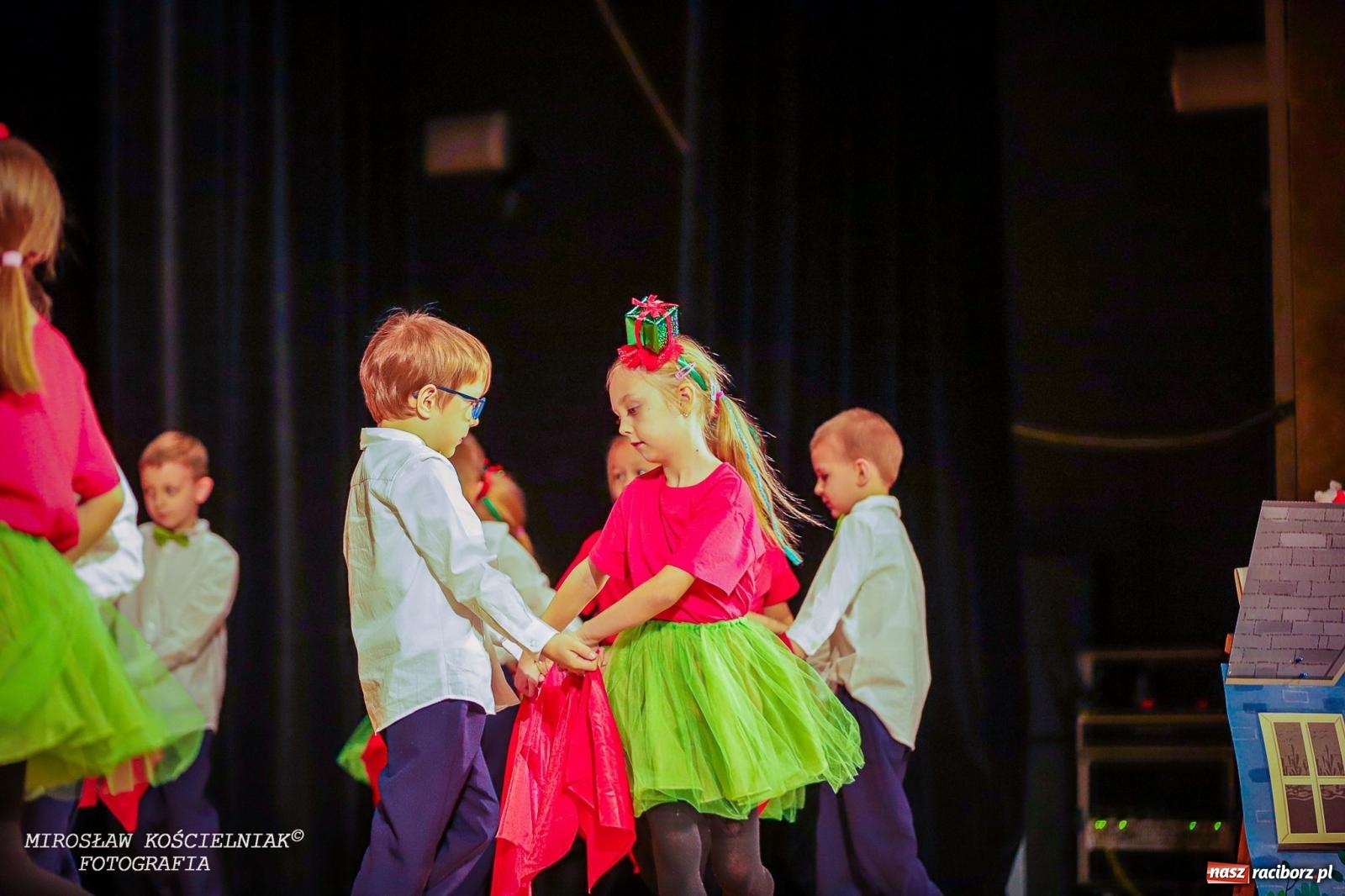 Zdjęcie w galerii na portalu naszraciborz.pl: Niezapomniane święto Przedszkola nr 23 w Raciborzu wiadomości z regionu