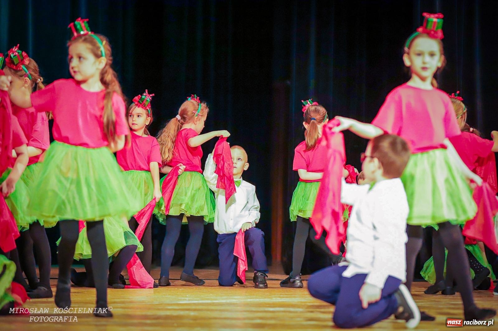 Zdjęcie w galerii na portalu naszraciborz.pl: Niezapomniane święto Przedszkola nr 23 w Raciborzu wiadomości z regionu