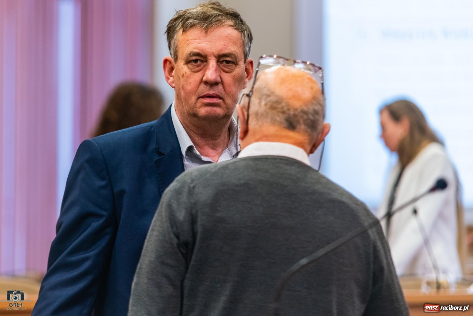 Zdjęcie w galerii na portalu naszraciborz.pl: Przychodnia w Markowicach i stare koszary – migawki z komisji gospodarki wiadomości z regionu