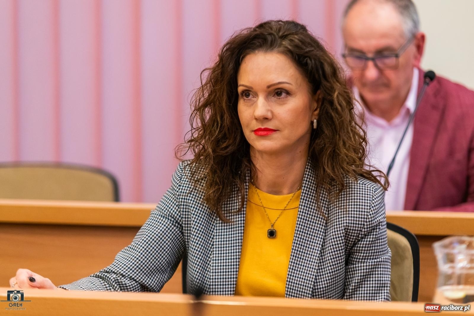 Zdjęcie w galerii na portalu naszraciborz.pl: Przychodnia w Markowicach i stare koszary – migawki z komisji gospodarki wiadomości z regionu