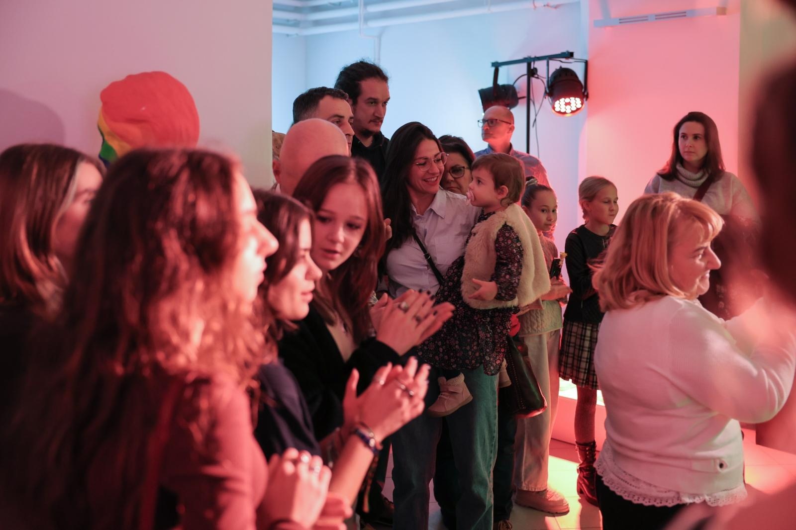 Zdjęcie w galerii na portalu naszraciborz.pl: Wernisaż wystawy Pracowni Rzeźby RCK w dawnym Labiryncie wiadomości z regionu