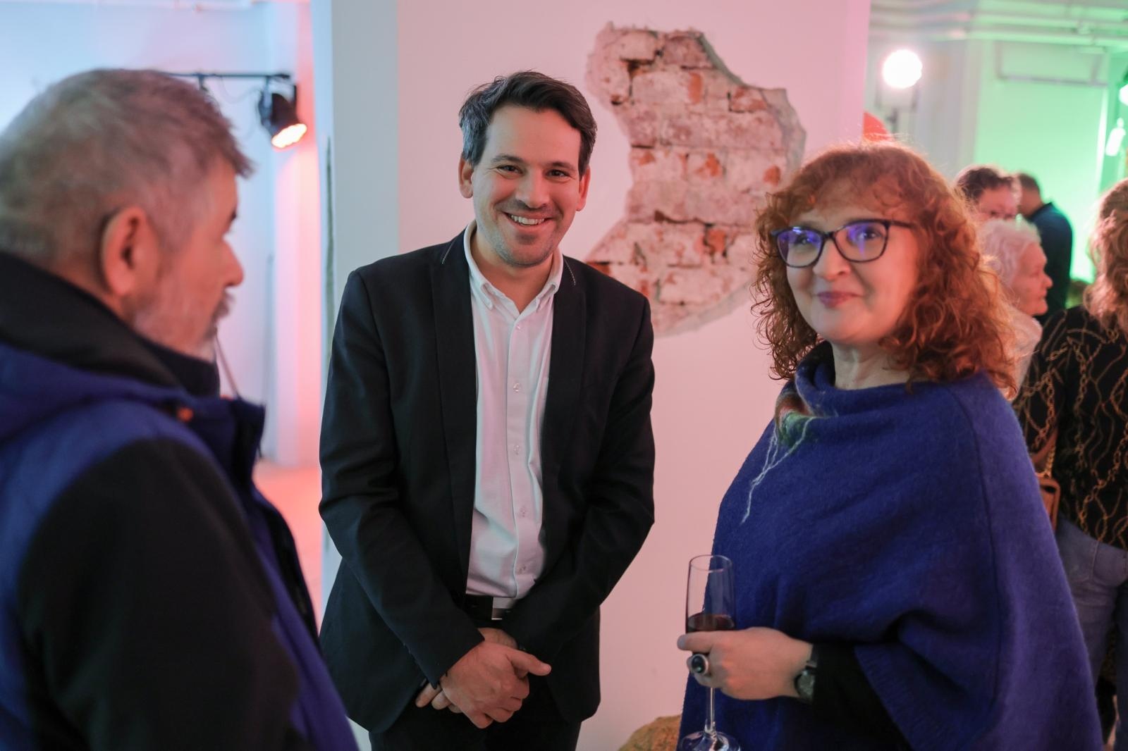 Zdjęcie w galerii na portalu naszraciborz.pl: Wernisaż wystawy Pracowni Rzeźby RCK w dawnym Labiryncie wiadomości z regionu