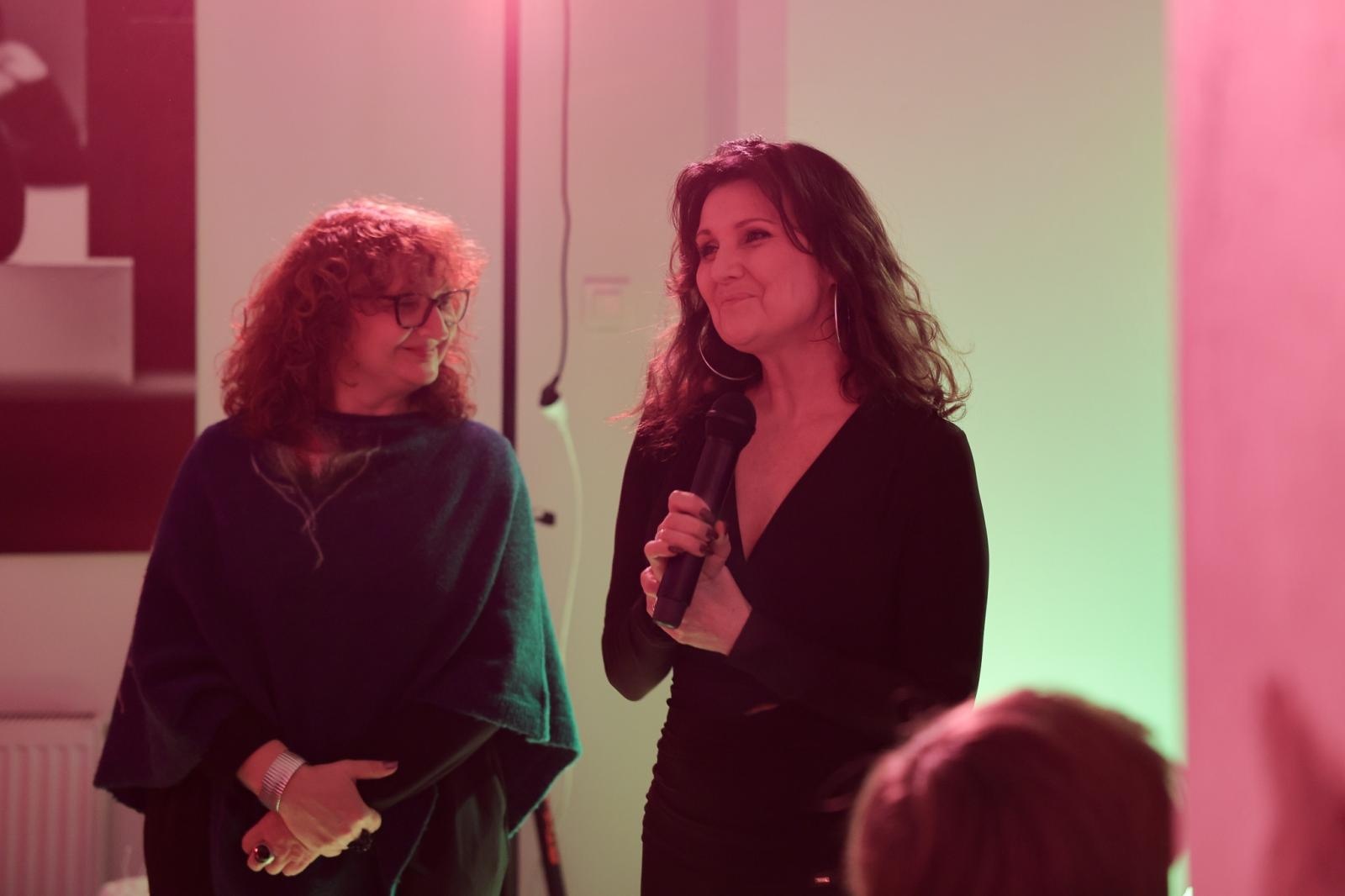 Zdjęcie w galerii na portalu naszraciborz.pl: Wernisaż wystawy Pracowni Rzeźby RCK w dawnym Labiryncie wiadomości z regionu