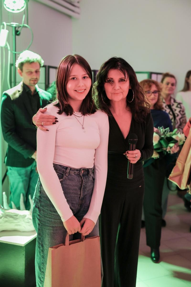 Zdjęcie w galerii na portalu naszraciborz.pl: Wernisaż wystawy Pracowni Rzeźby RCK w dawnym Labiryncie wiadomości z regionu