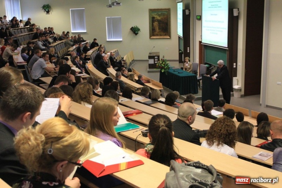 Zdjęcie w galerii na portalu naszraciborz.pl: Raciborscy studenci w Tarnobrzegu wiadomości z regionu