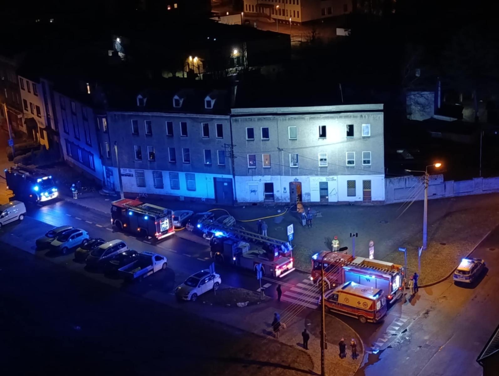 Zdjęcie w galerii na portalu naszraciborz.pl: Zadymienie w mieszkaniu przy Książęcej wiadomości z regionu