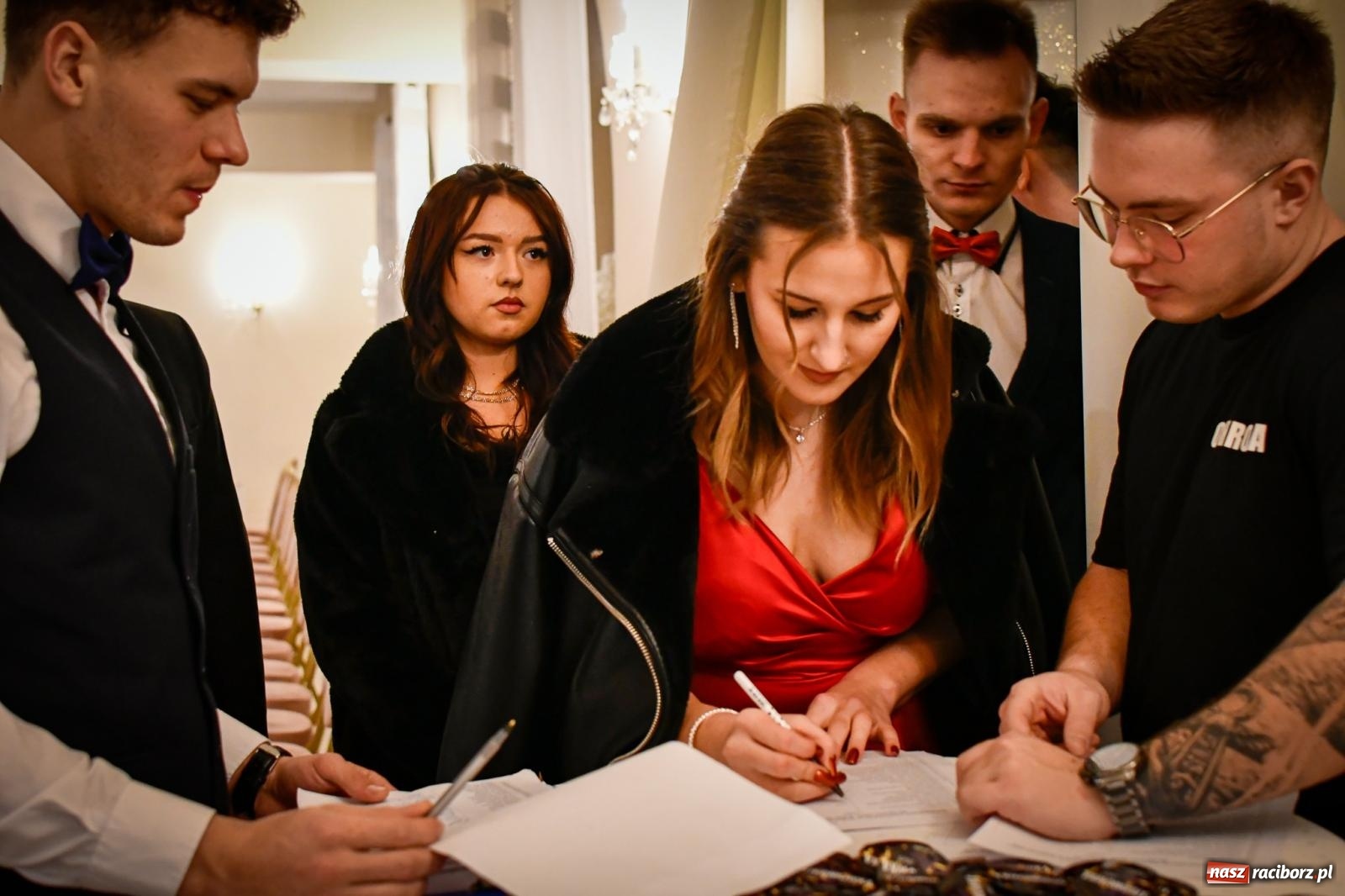 Zdjęcie w galerii na portalu naszraciborz.pl: Studniówka raciborskiego Ekonomika [FOTO i WIDEO] wiadomości z regionu