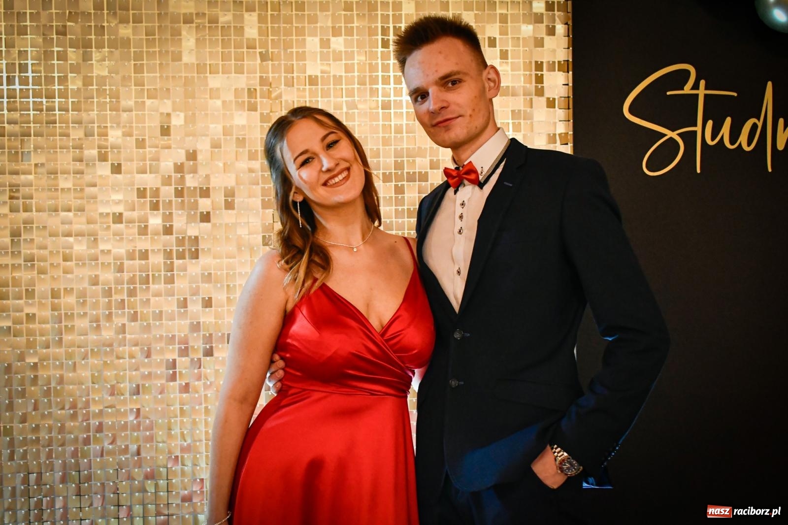 Zdjęcie w galerii na portalu naszraciborz.pl: Studniówka raciborskiego Ekonomika [FOTO i WIDEO] wiadomości z regionu