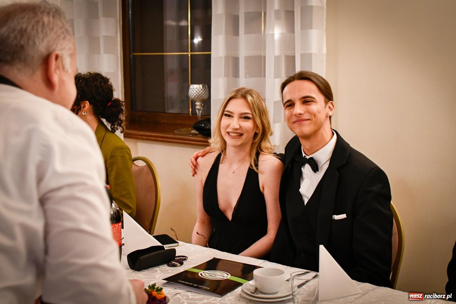 Zdjęcie w galerii na portalu naszraciborz.pl: Studniówka raciborskiego Ekonomika [FOTO i WIDEO] wiadomości z regionu