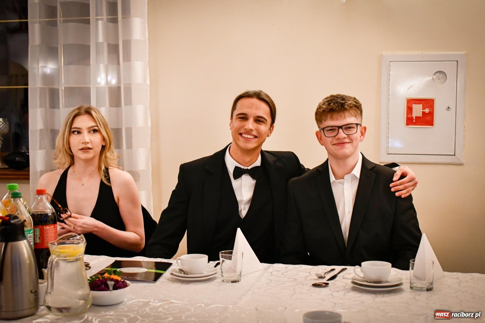 Zdjęcie w galerii na portalu naszraciborz.pl: Studniówka raciborskiego Ekonomika [FOTO i WIDEO] wiadomości z regionu