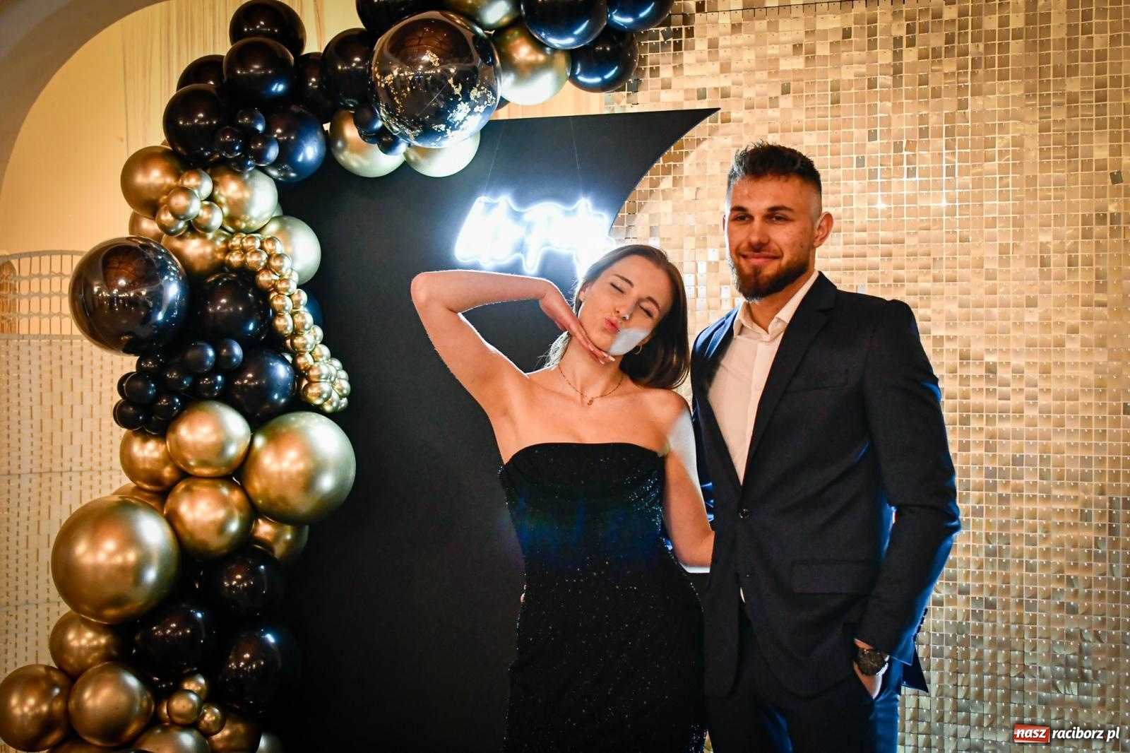 Zdjęcie w galerii na portalu naszraciborz.pl: Studniówka raciborskiego Ekonomika [FOTO i WIDEO] wiadomości z regionu