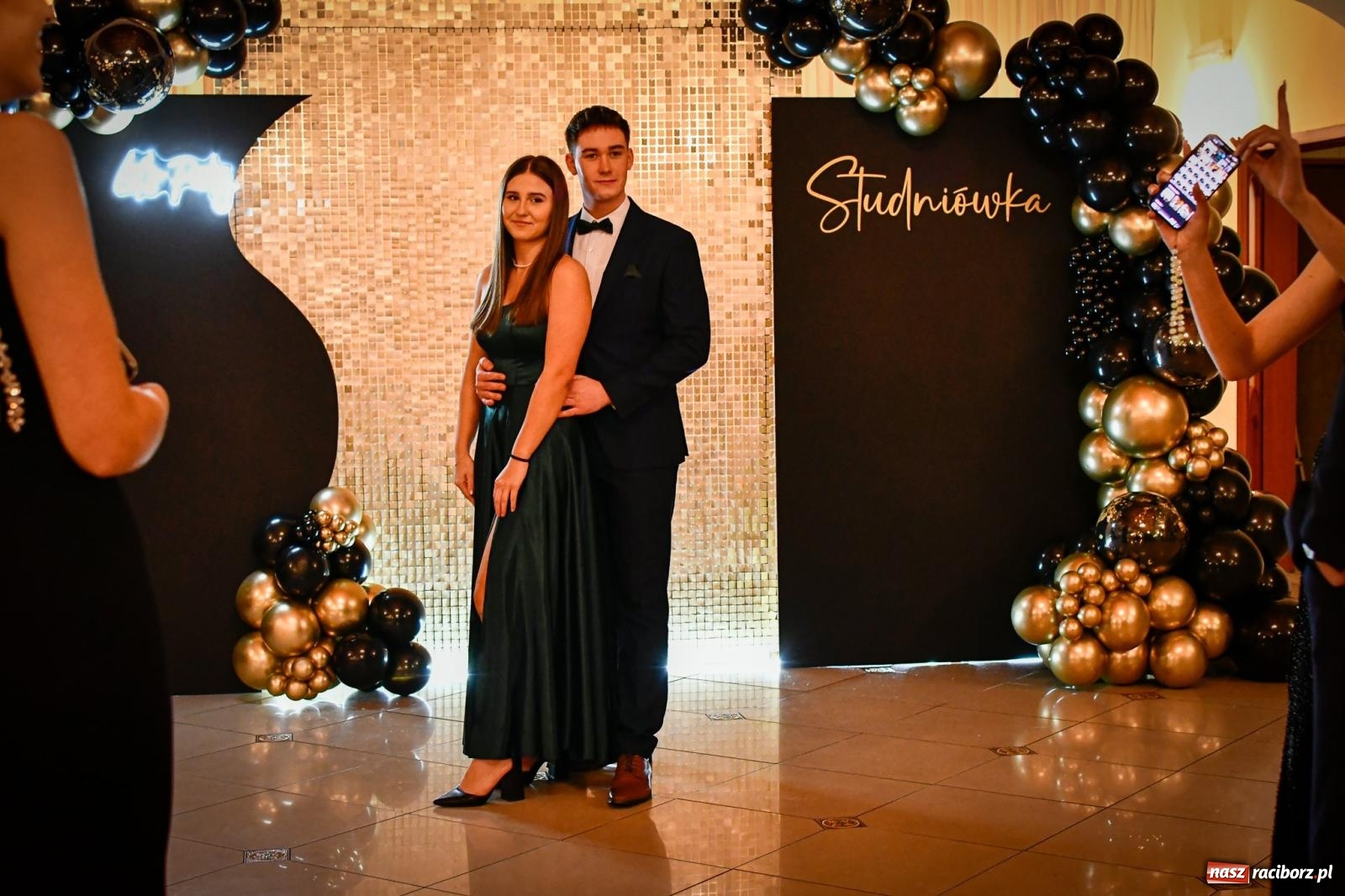 Zdjęcie w galerii na portalu naszraciborz.pl: Studniówka raciborskiego Ekonomika [FOTO i WIDEO] wiadomości z regionu