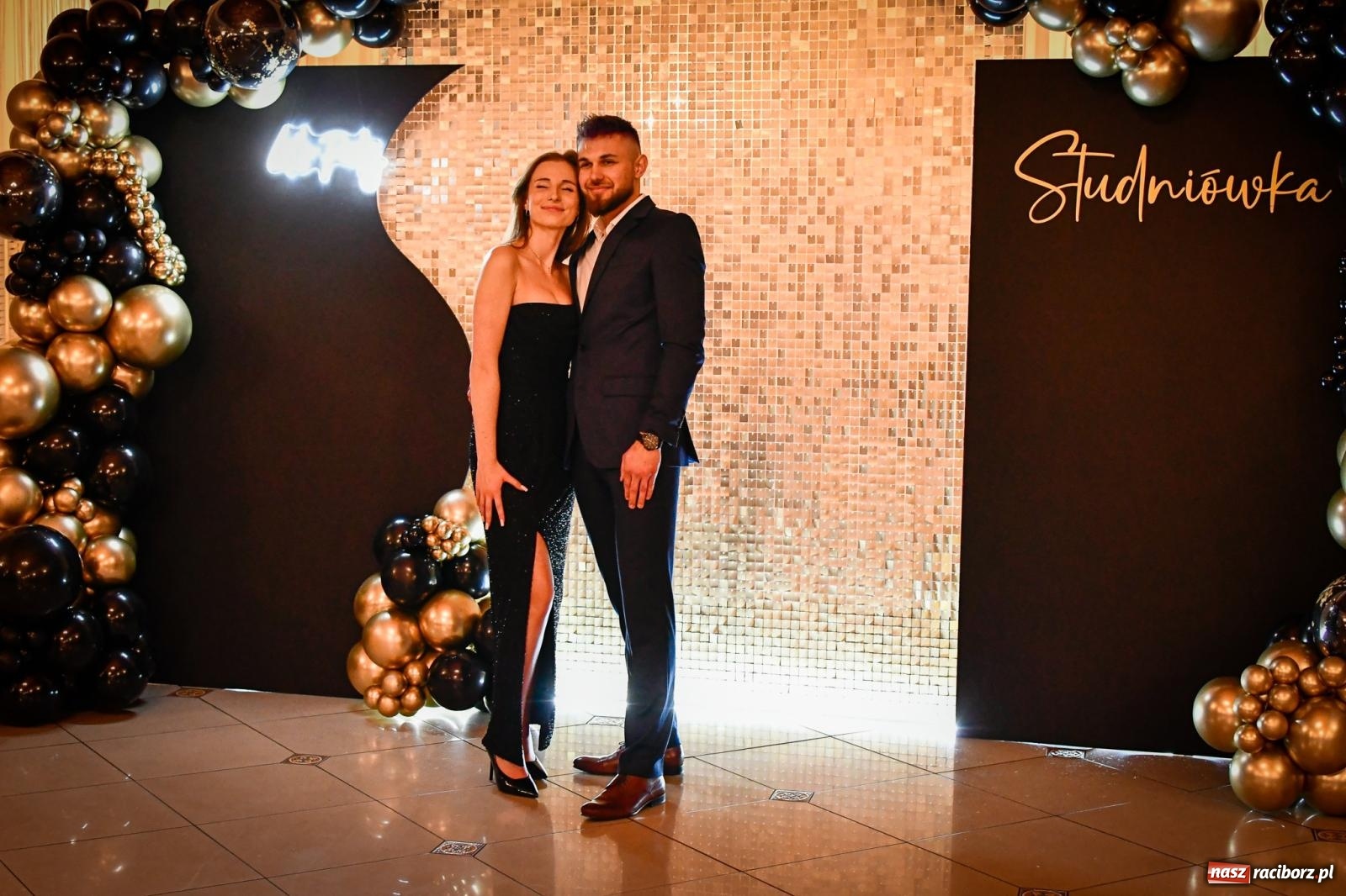 Zdjęcie w galerii na portalu naszraciborz.pl: Studniówka raciborskiego Ekonomika [FOTO i WIDEO] wiadomości z regionu