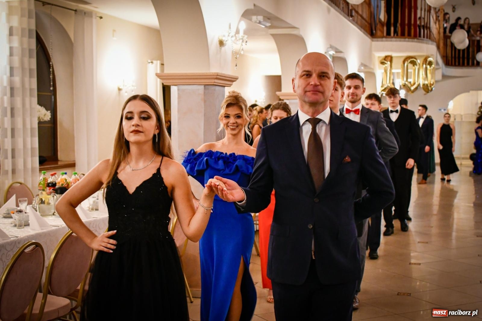 Zdjęcie w galerii na portalu naszraciborz.pl: Studniówka raciborskiego Ekonomika [FOTO i WIDEO] wiadomości z regionu