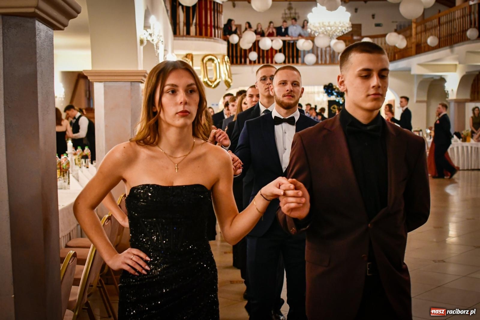 Zdjęcie w galerii na portalu naszraciborz.pl: Studniówka raciborskiego Ekonomika [FOTO i WIDEO] wiadomości z regionu