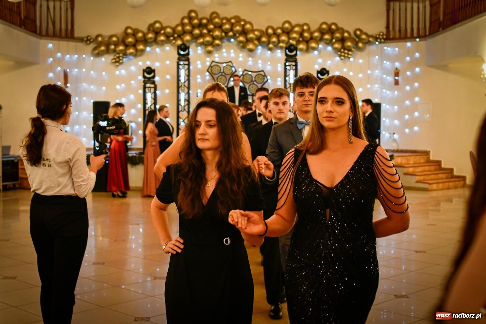 Zdjęcie w galerii na portalu naszraciborz.pl: Studniówka raciborskiego Ekonomika [FOTO i WIDEO] wiadomości z regionu